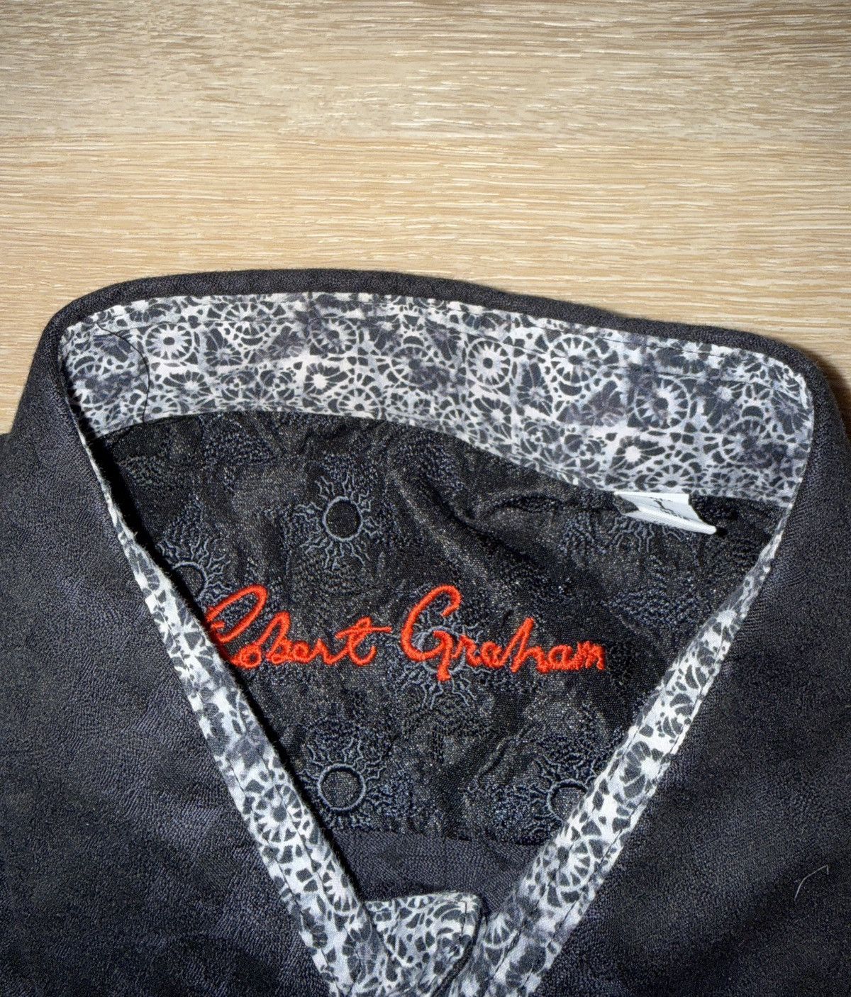 Robert Graham Robert Graham Short Sleeve Black Button Up Size US L / EU 52-54 / 3 - 6 Thumbnail