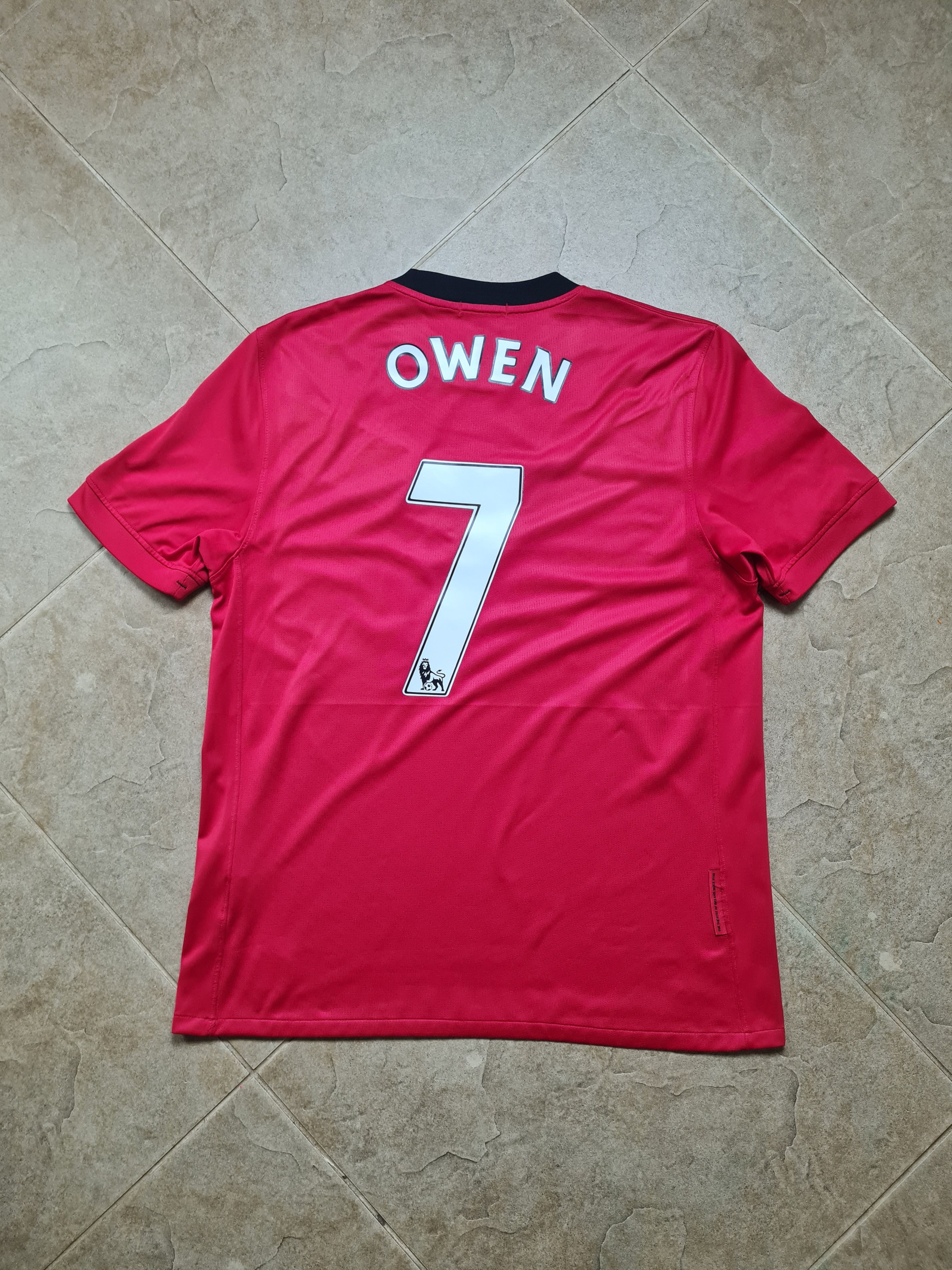 Nike MANCHESTER UNITED 2009/2010 NIKE HOME FOOTBALL SHIRT #7 OWEN Size US M / EU 48-50 / 2 - 17 Thumbnail