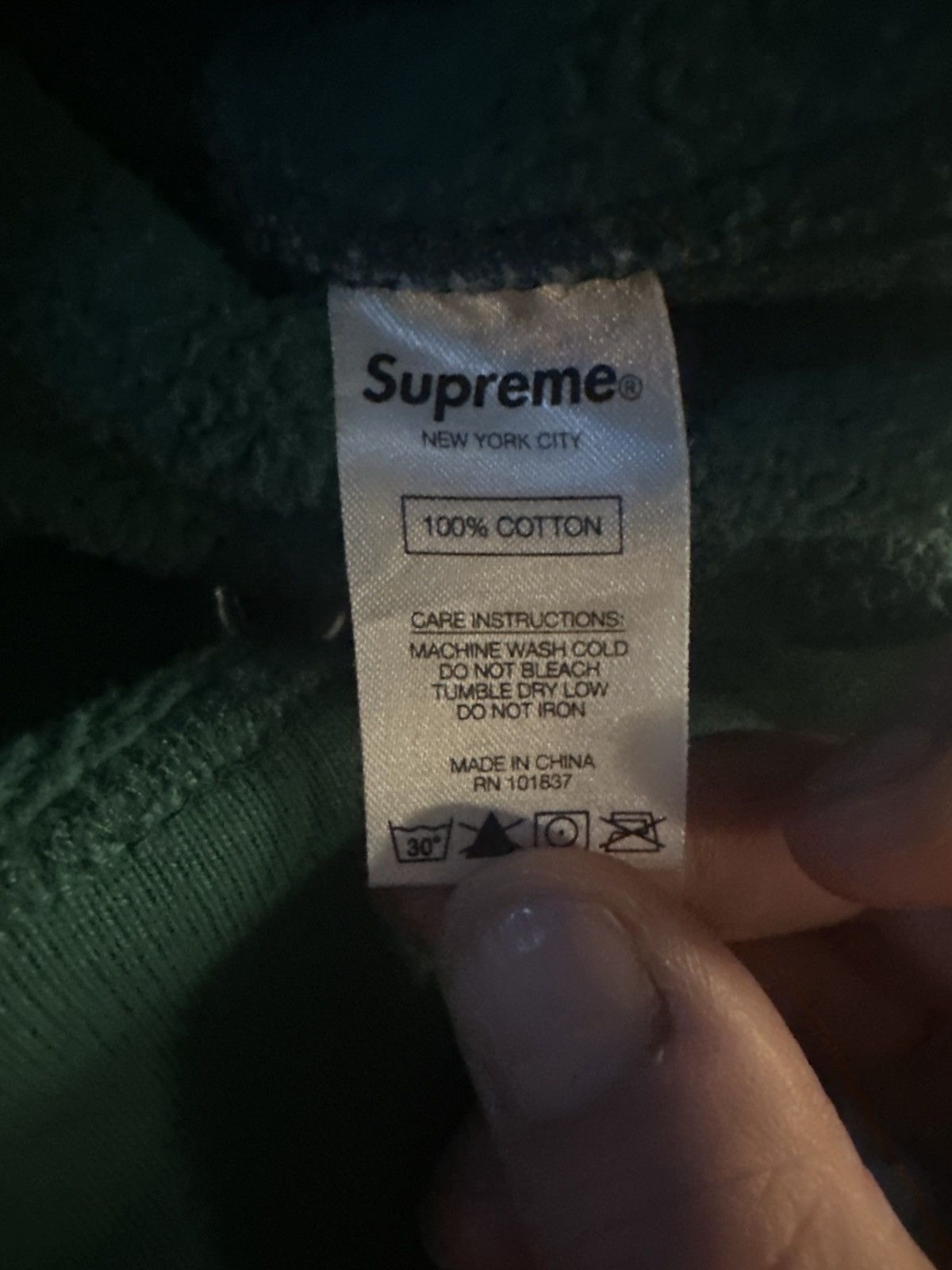 Supreme SUPREME “EYELET” HOODIE (Deadstock, medium) Size US M / EU 48-50 / 2 - 4 Thumbnail