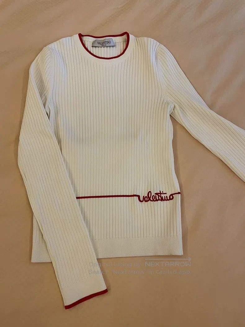 Valentino Valentino Long-sleeved knitwear Size S / US 4 / IT 40 - 1 Thumbnail