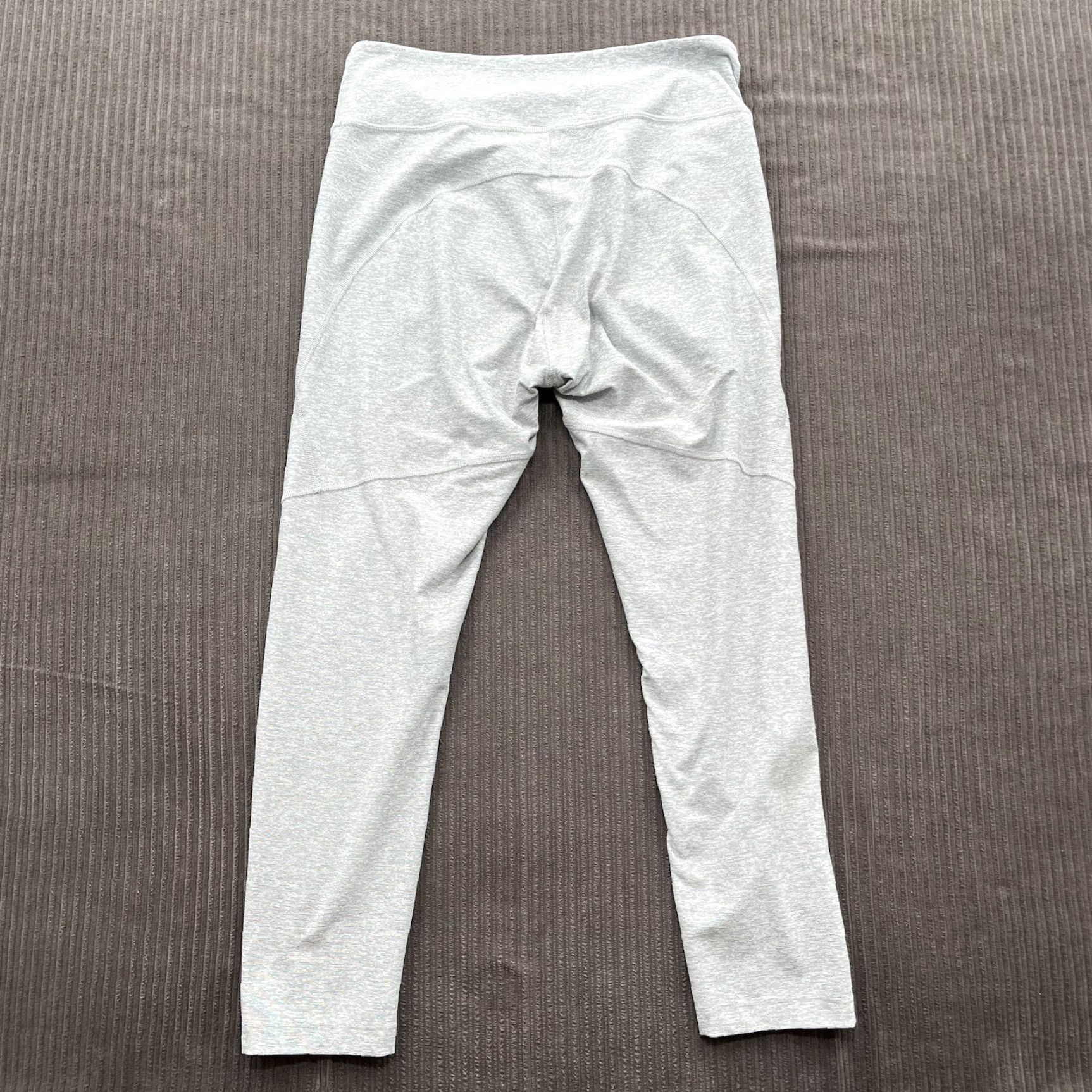 Outdoor Voices Outdoor Voices Women Capri Leggings Size Large Gray Polyester Gym Workout Leggings Capri Athleisure Womens Size 36" / US 14 / IT 50 - 2 Thumbnail