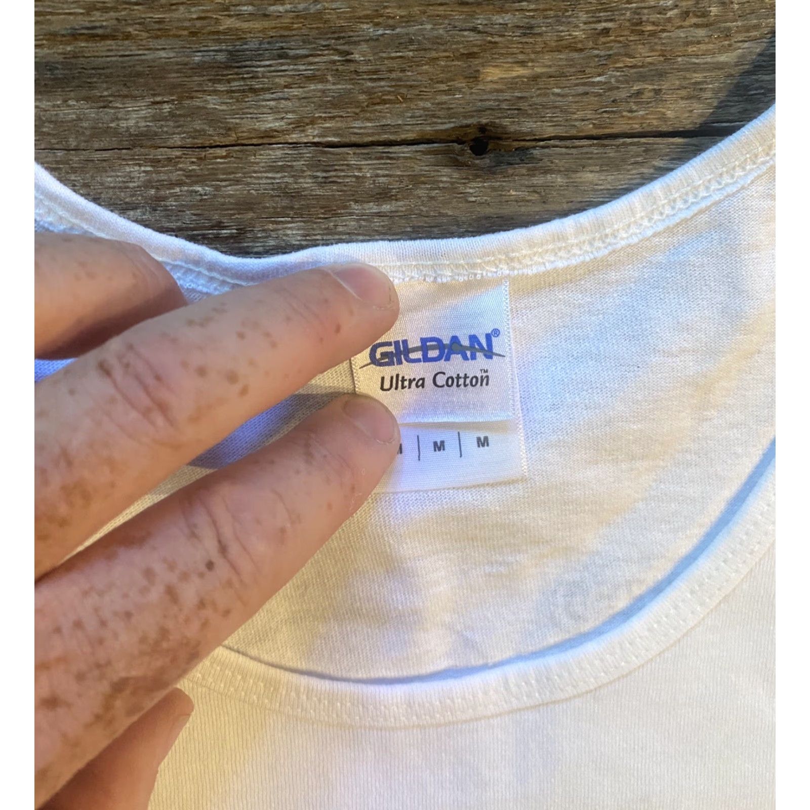 Gildan VINTAGE? No — I Love Skater Chicks Tank Top Shirt M Men White Cotton Gildan T-Shirt Sleeveless Round Neck Size US M / EU 48-50 / 2 - 6 Thumbnail