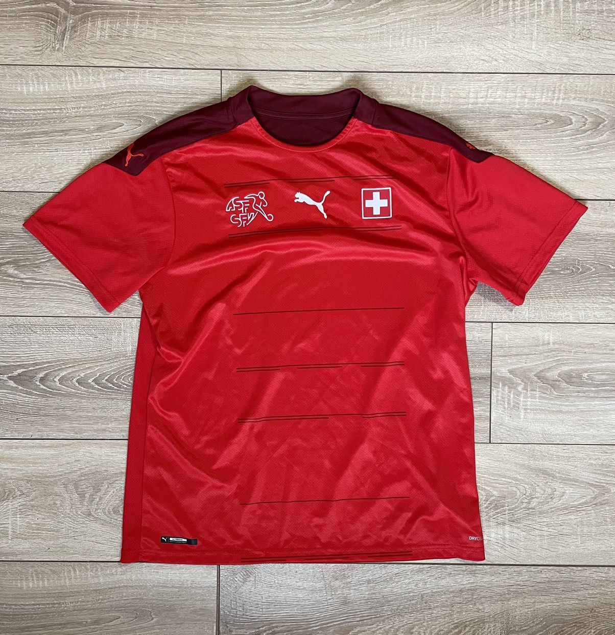 Puma Switzerland 2020-22 Puma home shirt football jersey Size US XL / EU 56 / 4 - 1 Thumbnail
