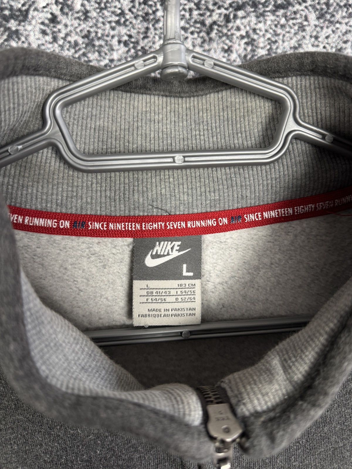 Nike Nike Air Full Zip Track Jacket Streetwear Vintage Size L Size US L / EU 52-54 / 3 - 10 Thumbnail