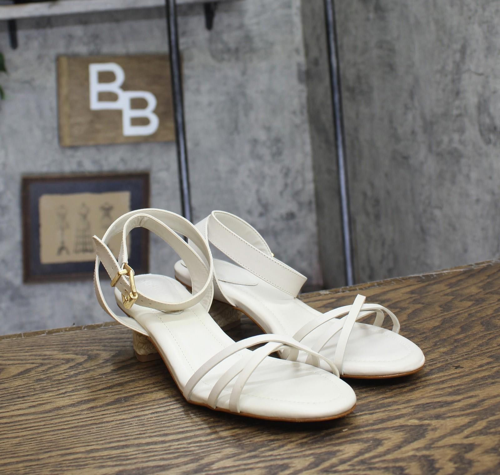 Schutz Alexandra Mid Block Sandals Pearl Off White 8.5b