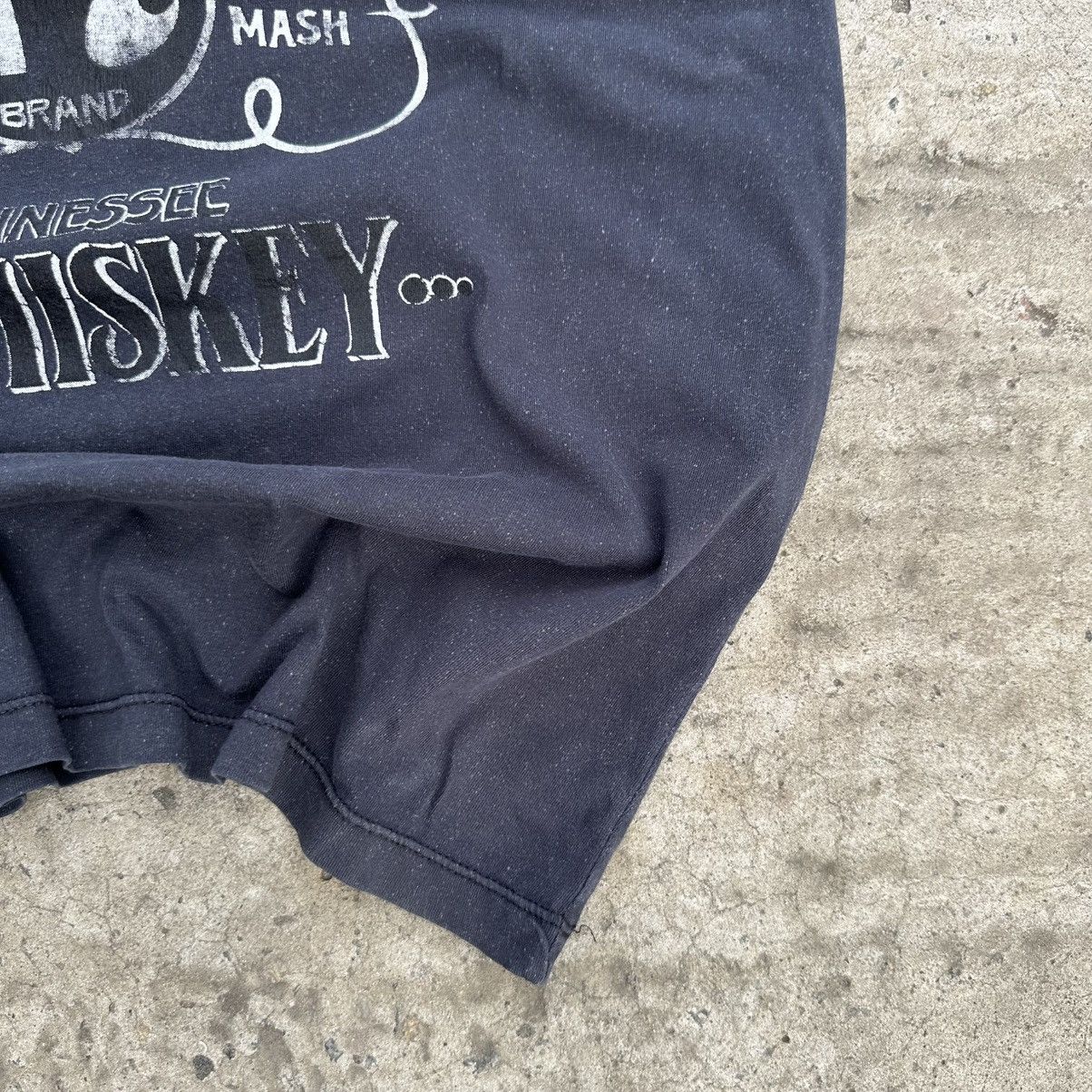 Japanese Brand Vintage Japanese Style Adult Jack Daniel’s T-shirts Big Logo Size US M / EU 48-50 / 2 - 5 Thumbnail