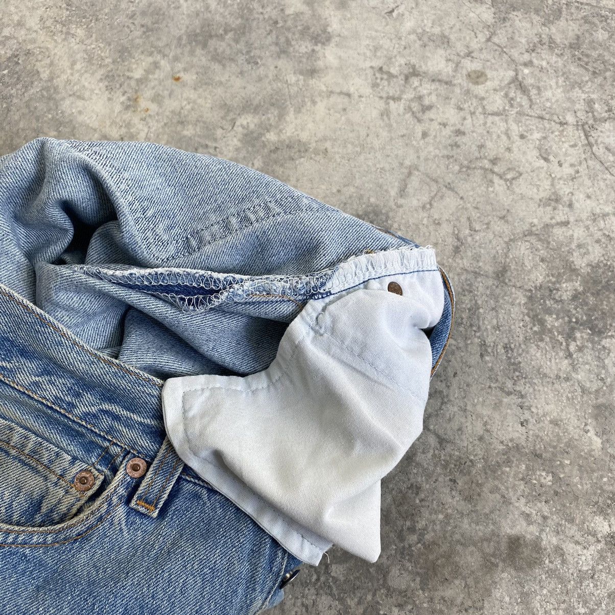 Levi's Size 28x33 Vintage 90’s Levis 501 Light Blue Jeans Size US 28 / EU 44 - 21 Thumbnail
