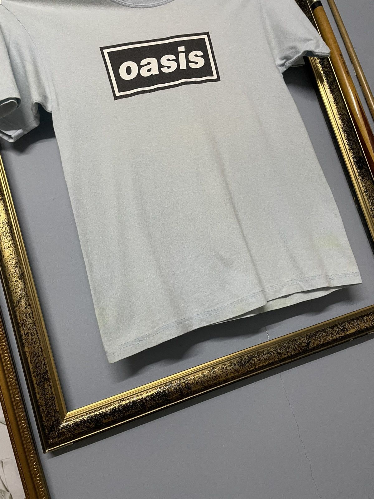 Vintage Vintage Late 90s Oasis Bog Logo ‘Definetely Maybe’ Faded Tee Size US S / EU 44-46 / 1 - 6 Thumbnail