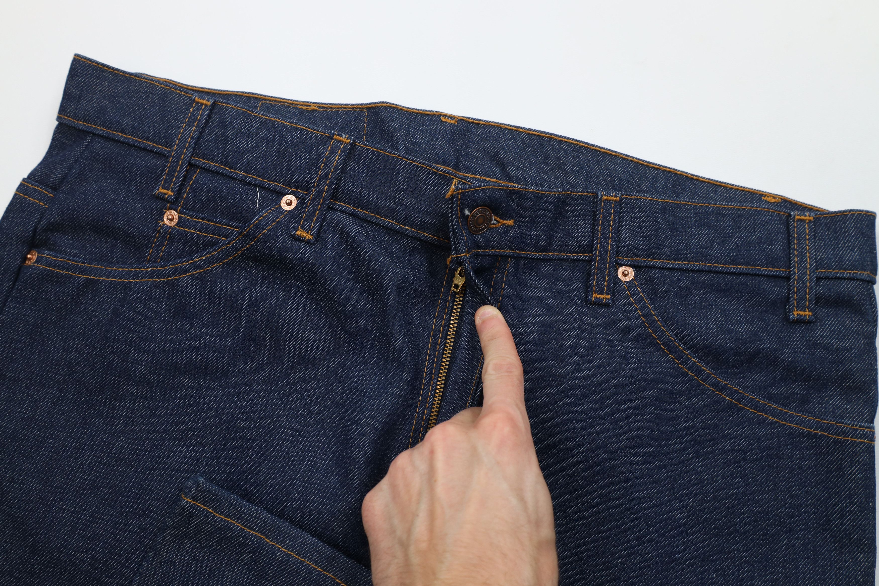 Levi's Deadstock Vintage 90s Levis 517 Orange Tab Bootcut Jeans USA Size US 40 / EU 56 - 6 Thumbnail