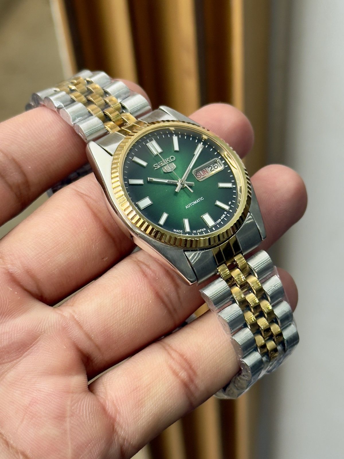 Vintage Seiko SNXJ NOS Automatic 7009 green Dial Men’s Wrist Watch Size 36 - 5 Thumbnail