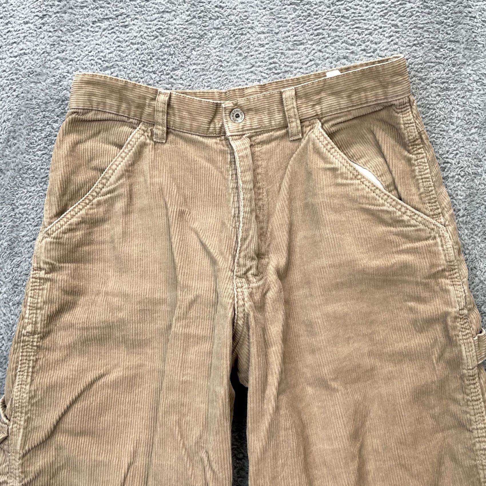 Wrangler VINTAGE Wrangler Pants Womens 18 Brown Corduroy Bootcut Straight Leg Western Jeans Pants Women Brown Corduroy 18 Wrangler Size 40" / US 18 - 5 Thumbnail