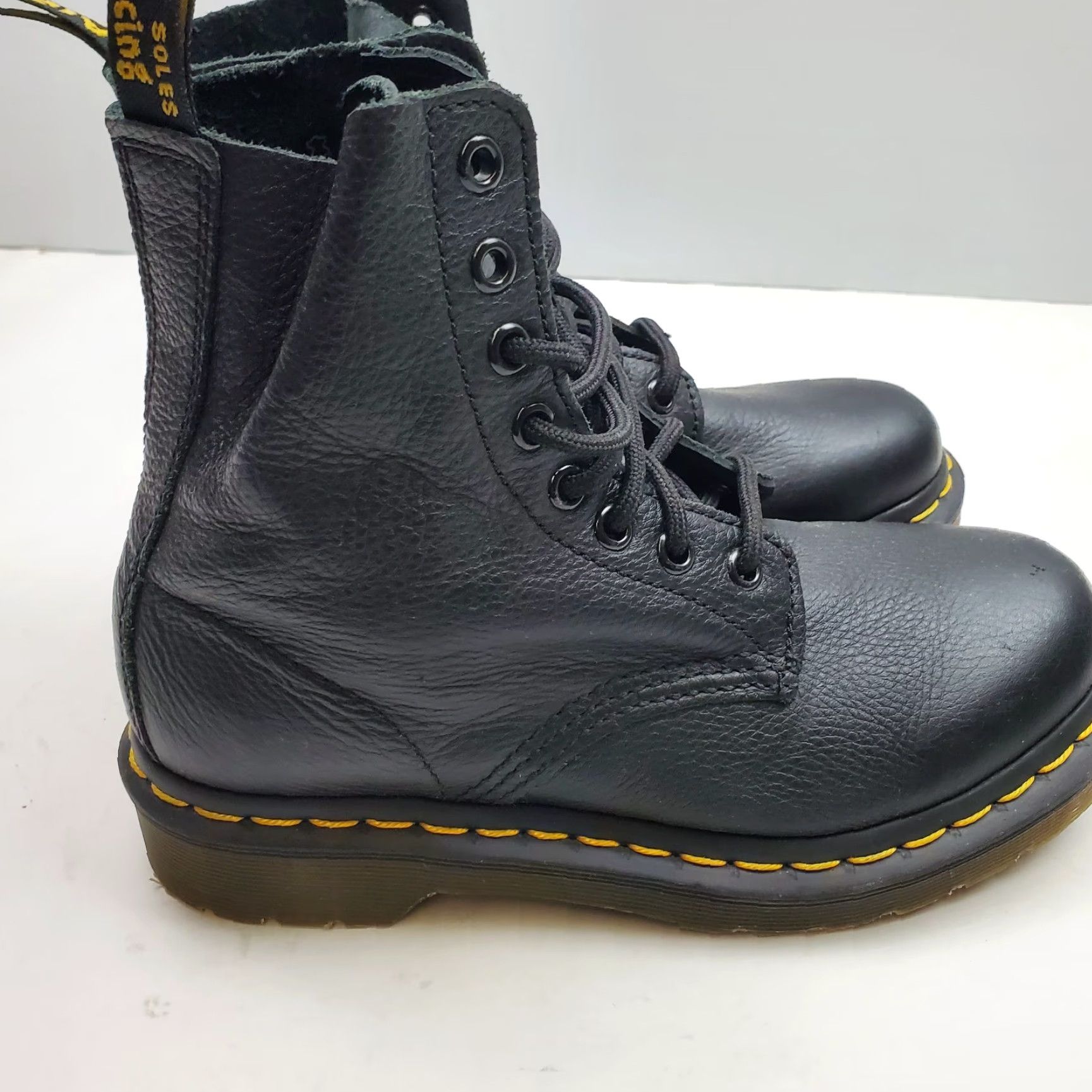 Dr. Martens Doc Martens Combat Boots Womens Size 5 Black Leather 8 Eyelet Laceup Boots Womens Size 5 Black Leather 8 Eyelet Laceup Size US 5 / IT 35 - 4 Thumbnail