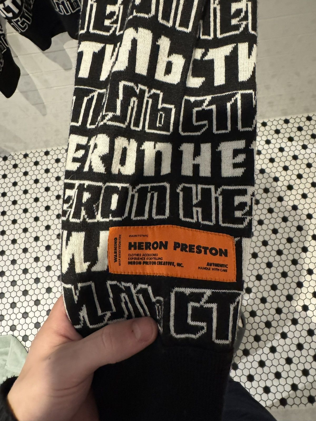 Heron Preston Heron Preston monogram sweater Size US L / EU 52-54 / 3 - 2 Thumbnail