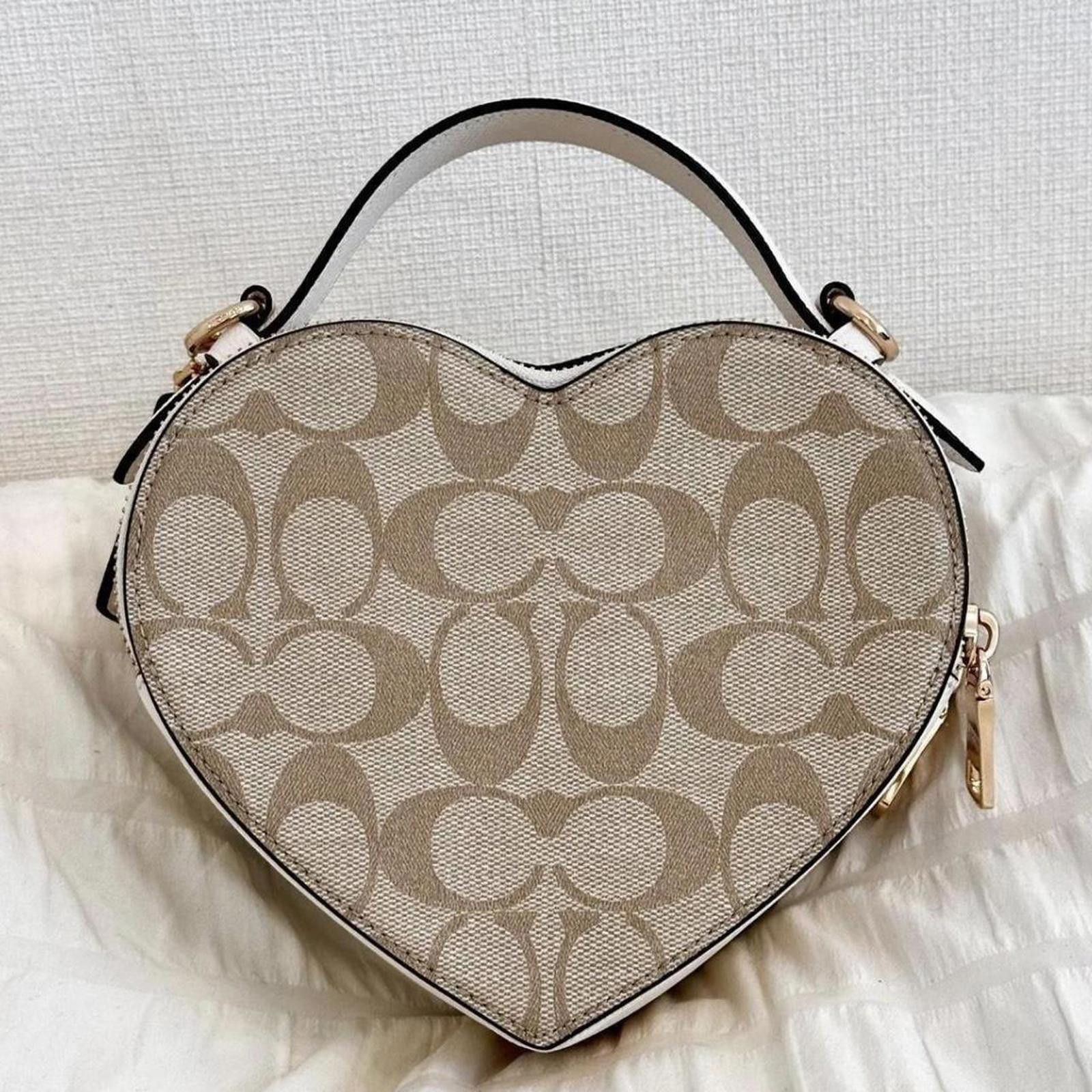 Coach Coach authentic coquette heart shaped shoulder bag Size ONE SIZE - 3 Thumbnail