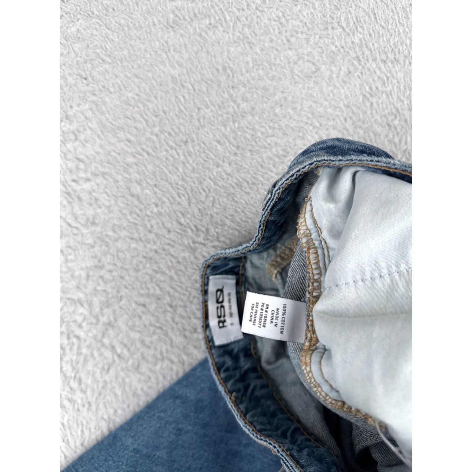 Rsq RSQ Jeans Women Jeans 26x29 Blue Wide-Leg Mid Rise Cotton Blend Distressed Zip Fly Vintage: No 90s Theme Size 26" / US 2 / IT 38 - 7 Thumbnail
