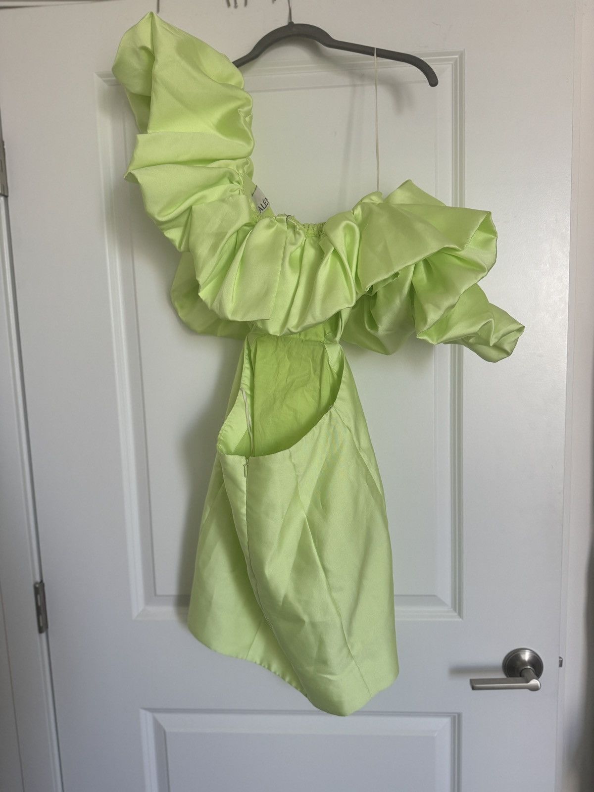 ALEMAIS Alemais Suzi Off Shoulder Mini Dress Size 2 in Chartreuse Size XS / US 0-2 / IT 36-38 - 11 Thumbnail
