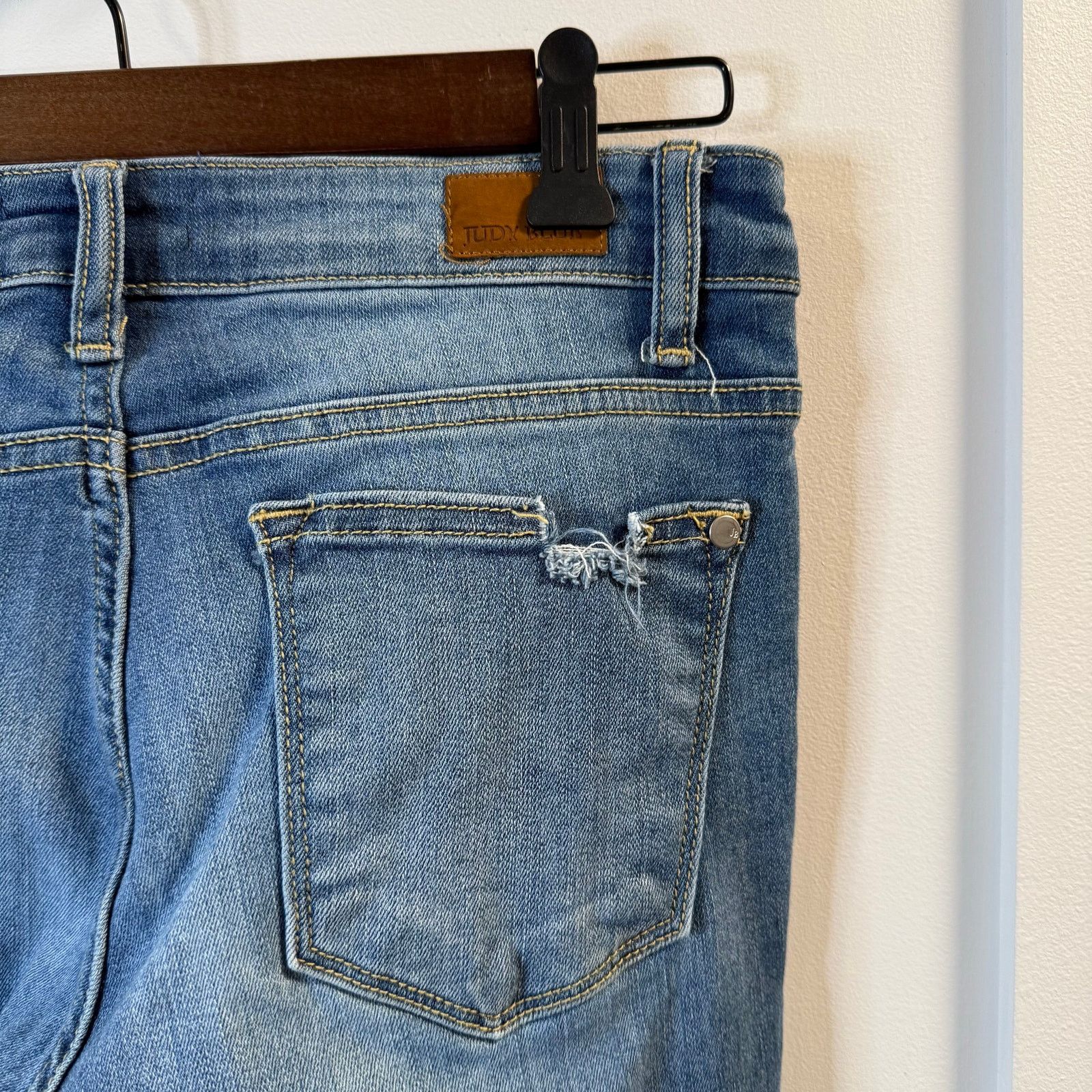 Judy Blue Judy Blue Women’s Distressed Skinny Fit Jeans Size 7 Size 28" / US 6 / IT 42 - 5 Thumbnail