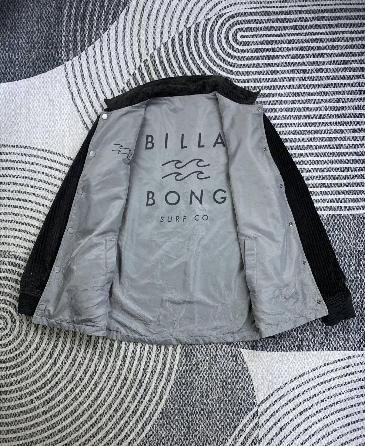 Billabong Vintage Billabong Reversible Corduroy Jacket Size US L / EU 52-54 / 3 - 2 Thumbnail