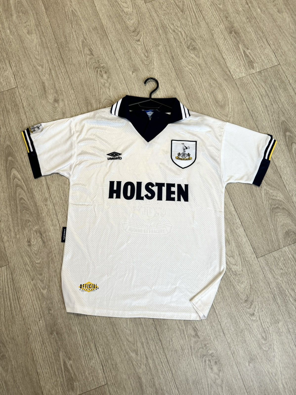 image of Vintage Umbro Tottenham Hotspur 1993/95 Soccer Jersey in White, Men's (Size Large)