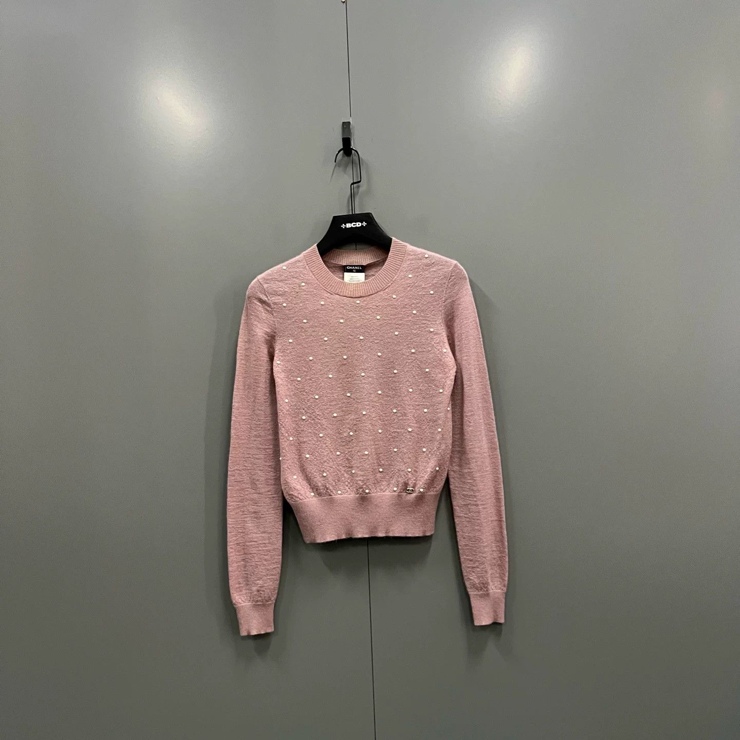 Chanel Chanel Pink Pearl Embroidered Sweater Size S / US 4 / IT 40 - 1 Thumbnail
