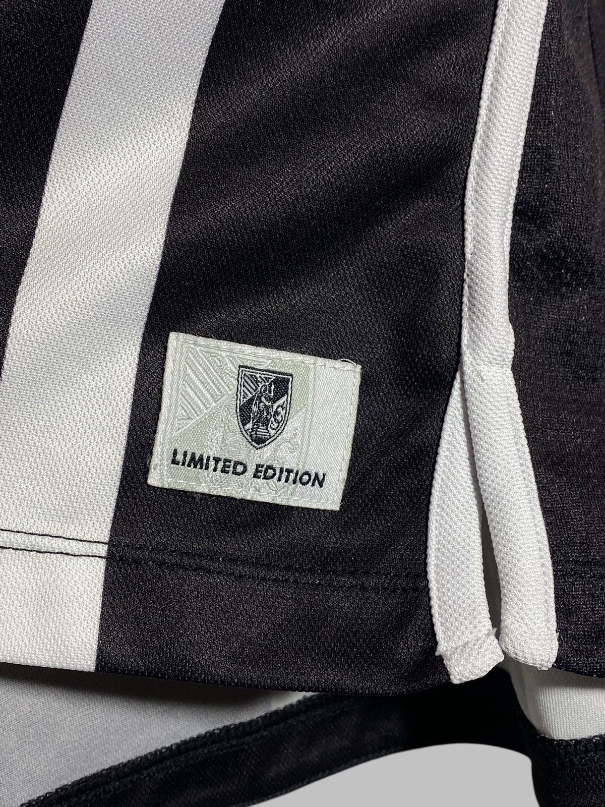 Other Macron Vitoria Guimarães 2016/17 Special Edition Jersey Size US XL / EU 56 / 4 - 14 Thumbnail
