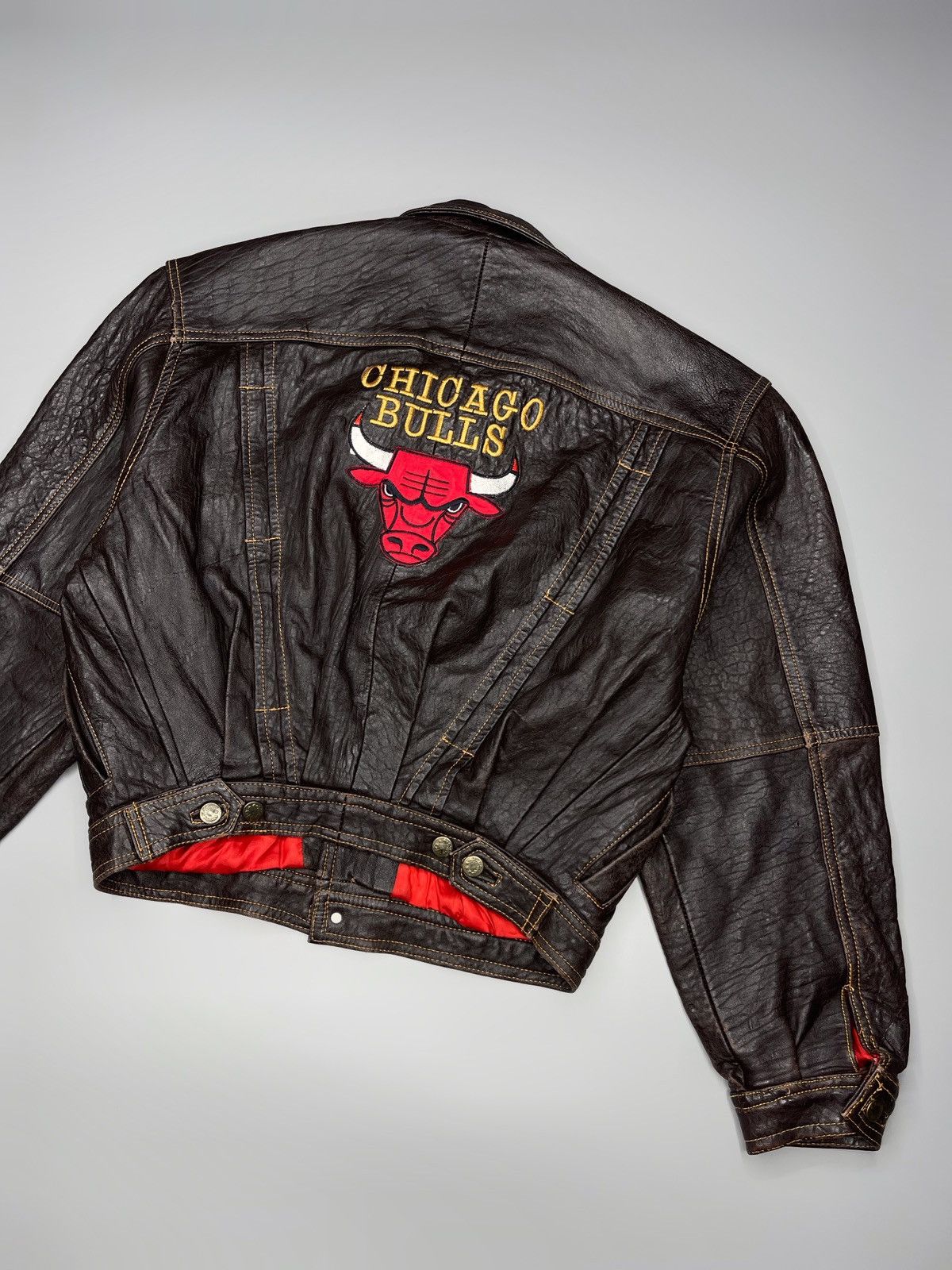 NBA × Vintage Vintage 90’s Chicago Bulls Leather Jacket RARE Size US S / EU 44-46 / 1 - 4 Thumbnail