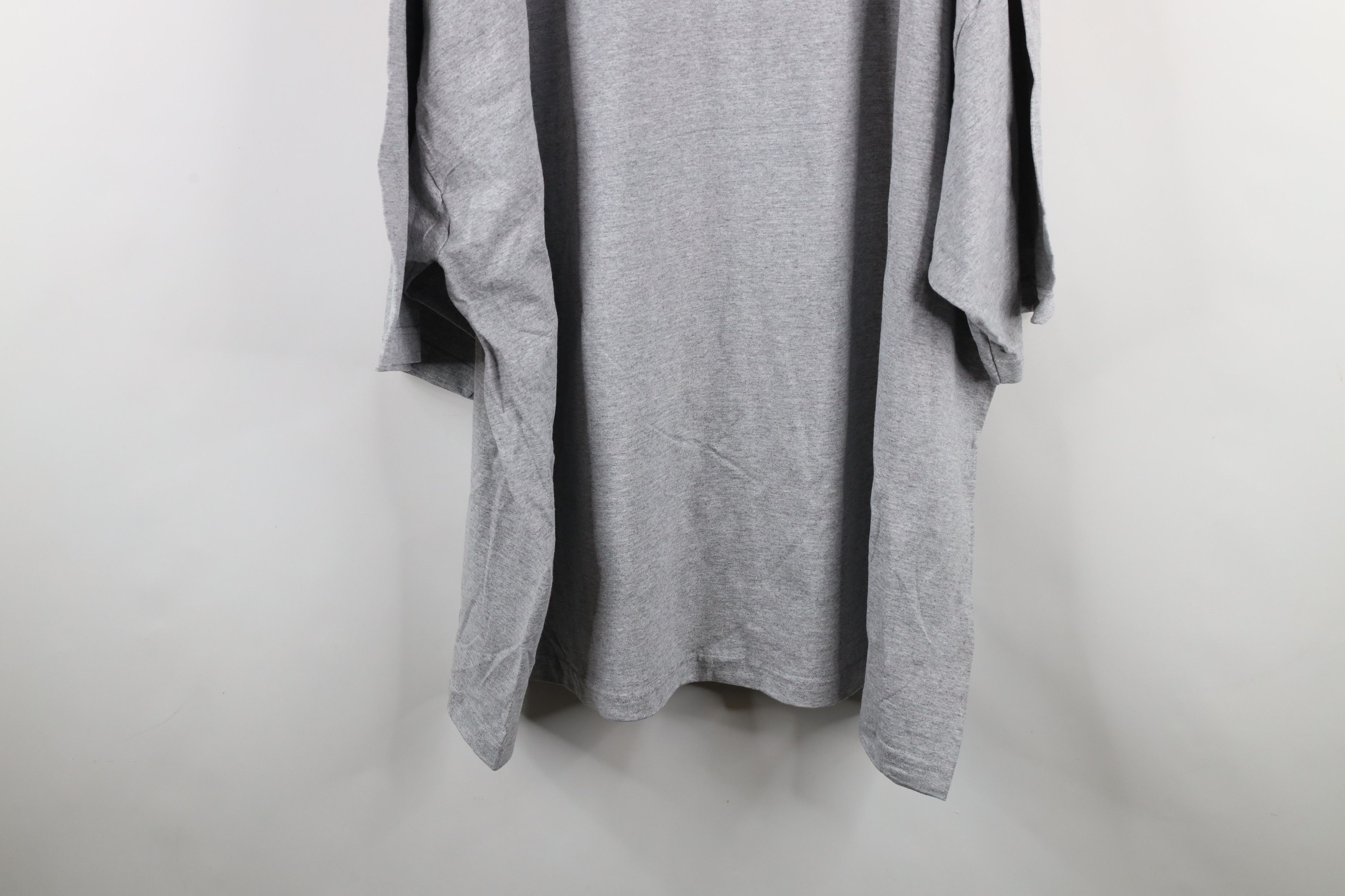 Vintage Vintage 90s Streetwear Short Sleeve T-Shirt Heather Gray Size US XXL / EU 58 / 5 - 10 Thumbnail