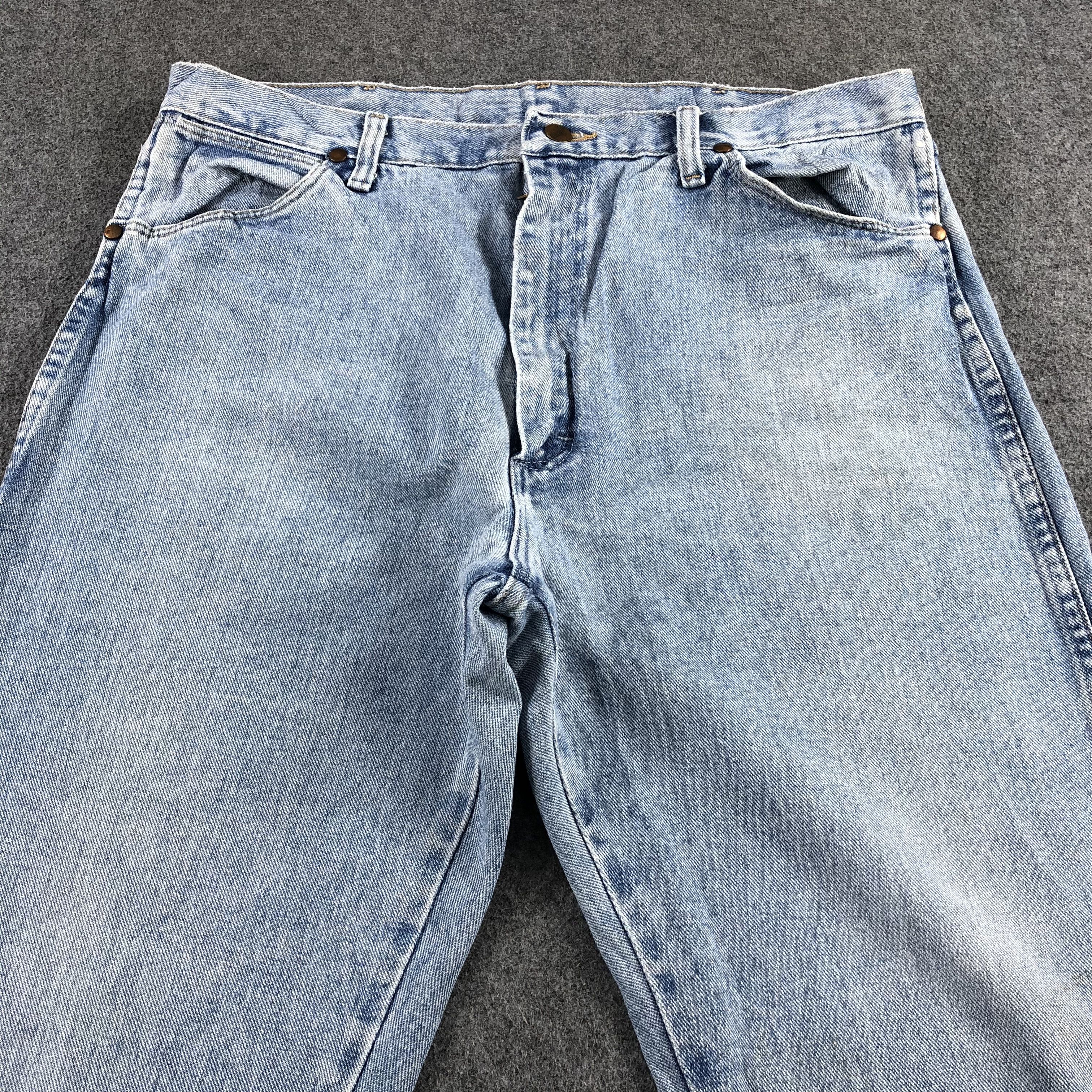 Vintage Vintage Light Wash Wrangler Jeans-J2092 Size US 36 / EU 52 - 3 Thumbnail