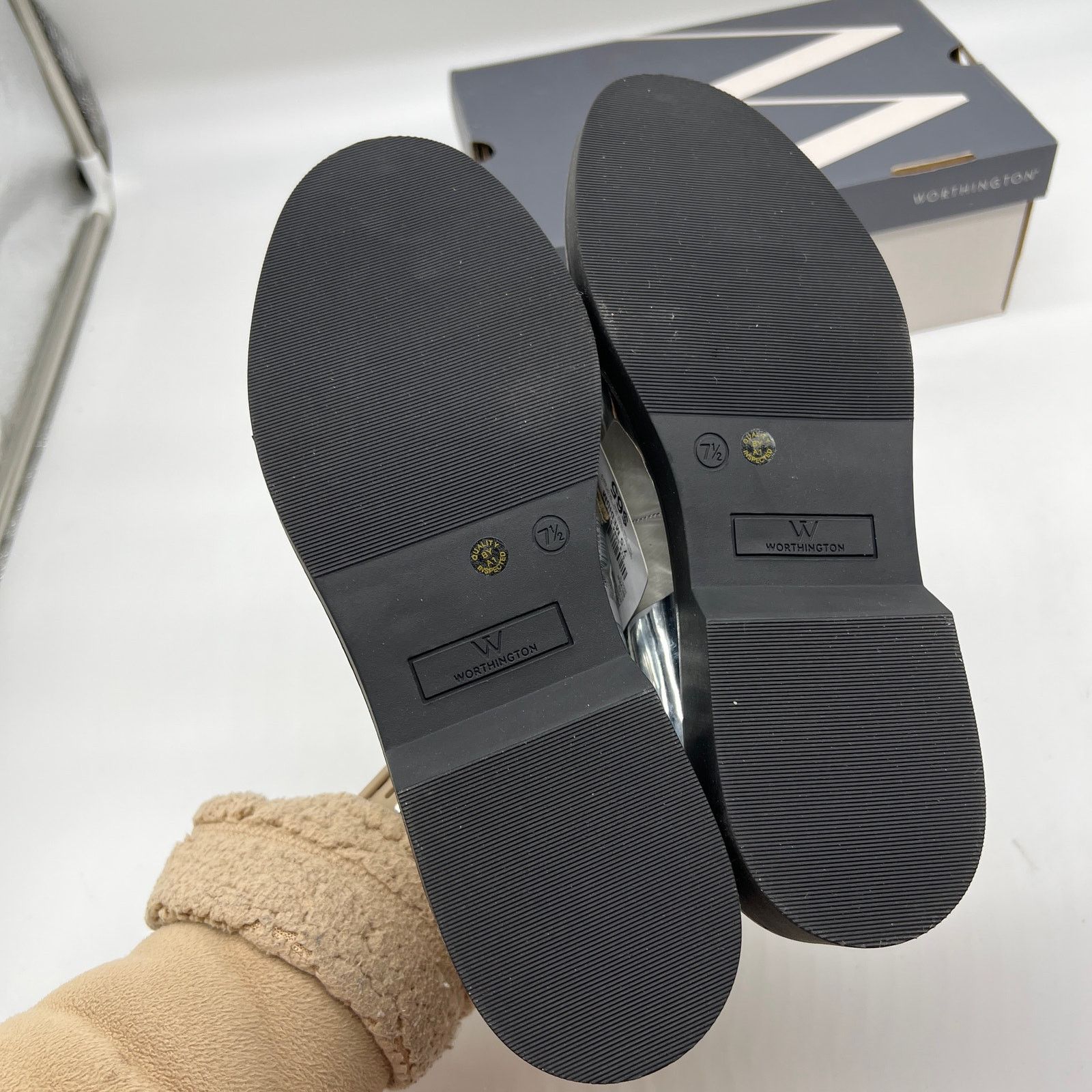 Other Worthington Ellen Womens Round Closed Toe Size US 7.5 / IT 37.5 - 9 Thumbnail