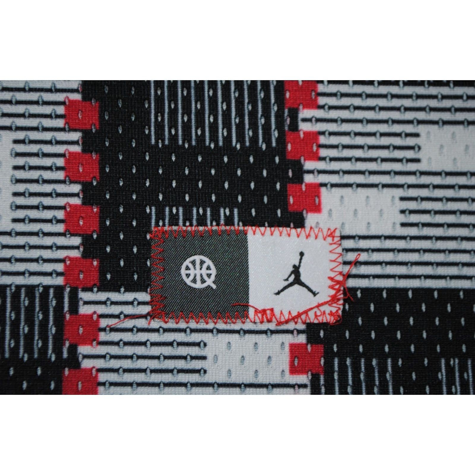 Nike NIKE AIR JORDAN QUAI 54 MEN'S OFF COURT JERSEY SHIRT SLEVELESS SMALL DM0759-100 Size US S / EU 44-46 / 1 - 3 Thumbnail