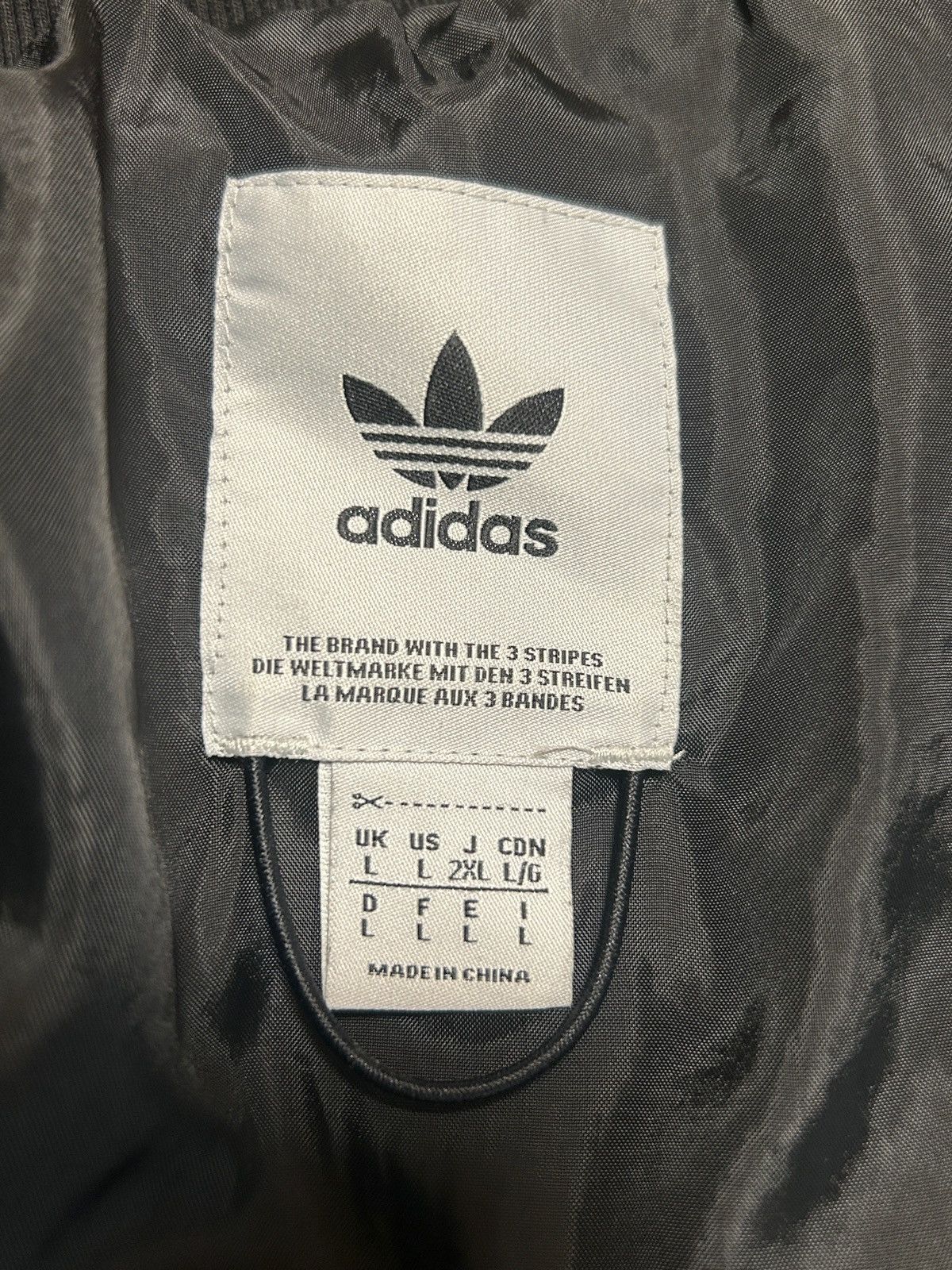 Adidas Adidas men’s Adicolor Neuclassics Jacket Size US L / EU 52-54 / 3 - 3 Thumbnail