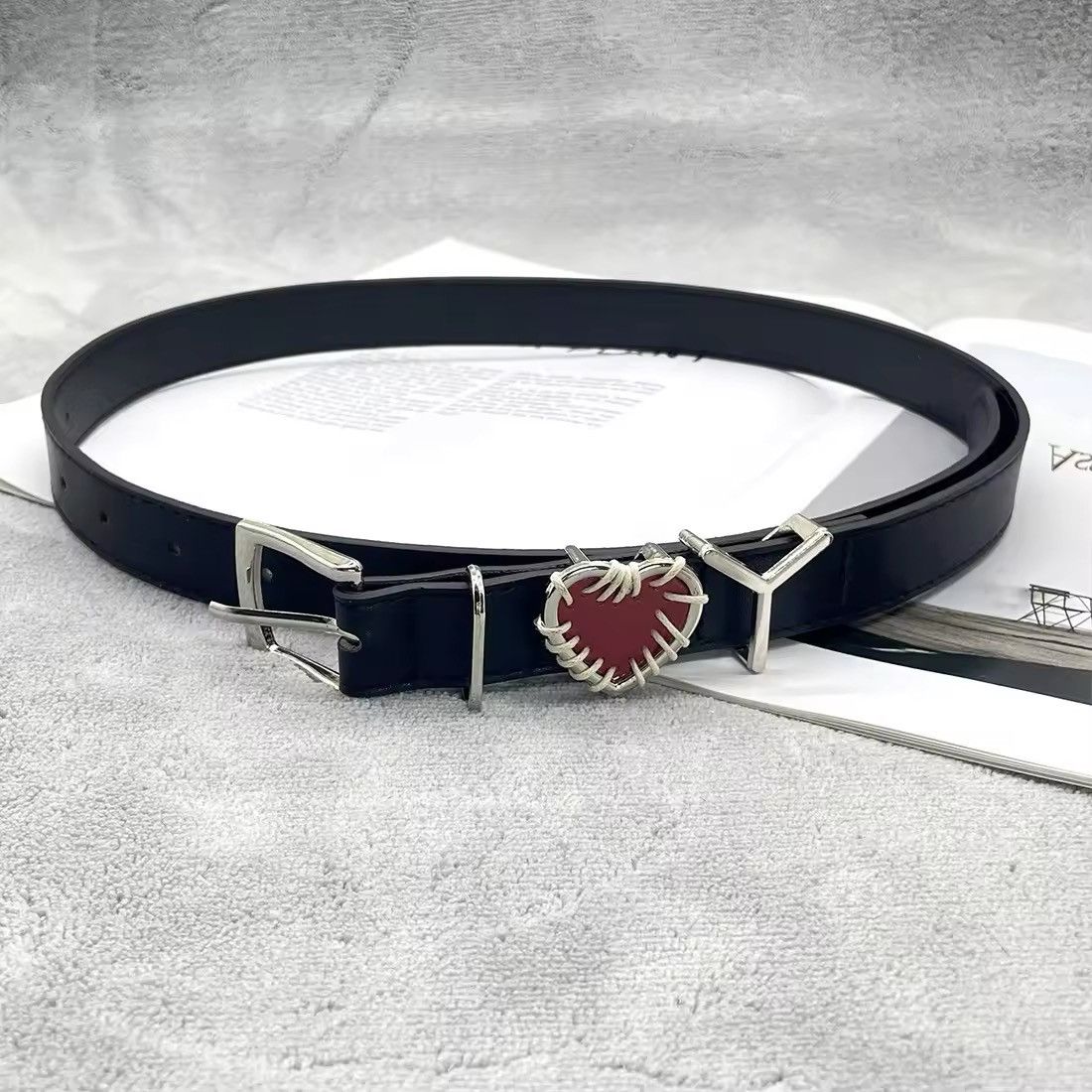 Other Creative Unisex Alloy Red Heart Belt Size ONE SIZE - 7 Thumbnail