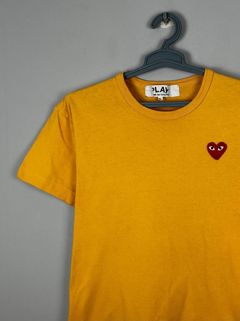 Comme des Garcons PLAY Comme des Garcons PLAY Heart Logo Streetwear T Shirt Size US XL / EU 56 / 4 - 3 Thumbnail
