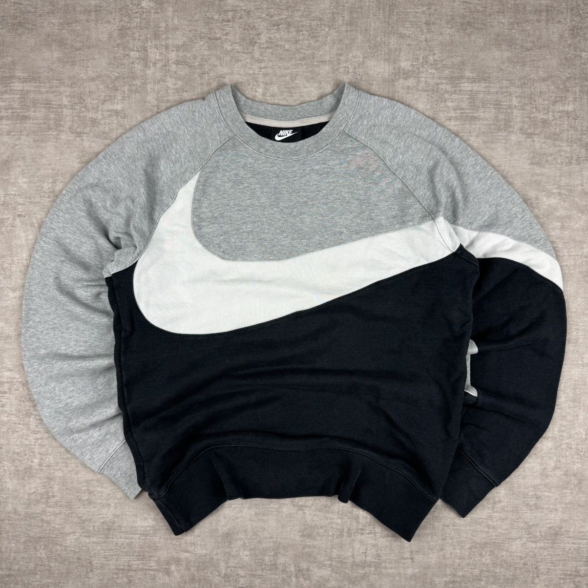 Nike Nike Swoosh Sweatshirt Size US S / EU 44-46 / 1 - 1 Thumbnail