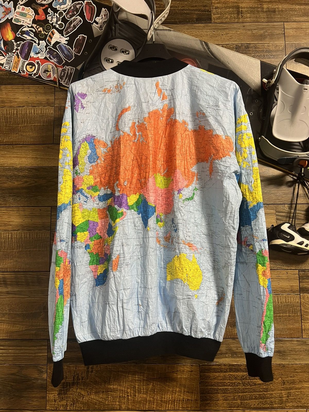 Vintage TY BREAKERS Vintage Wearin’ The World Tyvek Map 90s Jacket Size US L / EU 52-54 / 3 - 9 Thumbnail