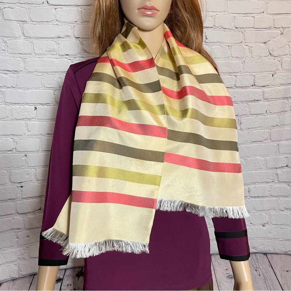 Bloomingdale's Vintage Silk Scarf Made in Italy For Bloomingdale's Size ONE SIZE - 1 Thumbnail