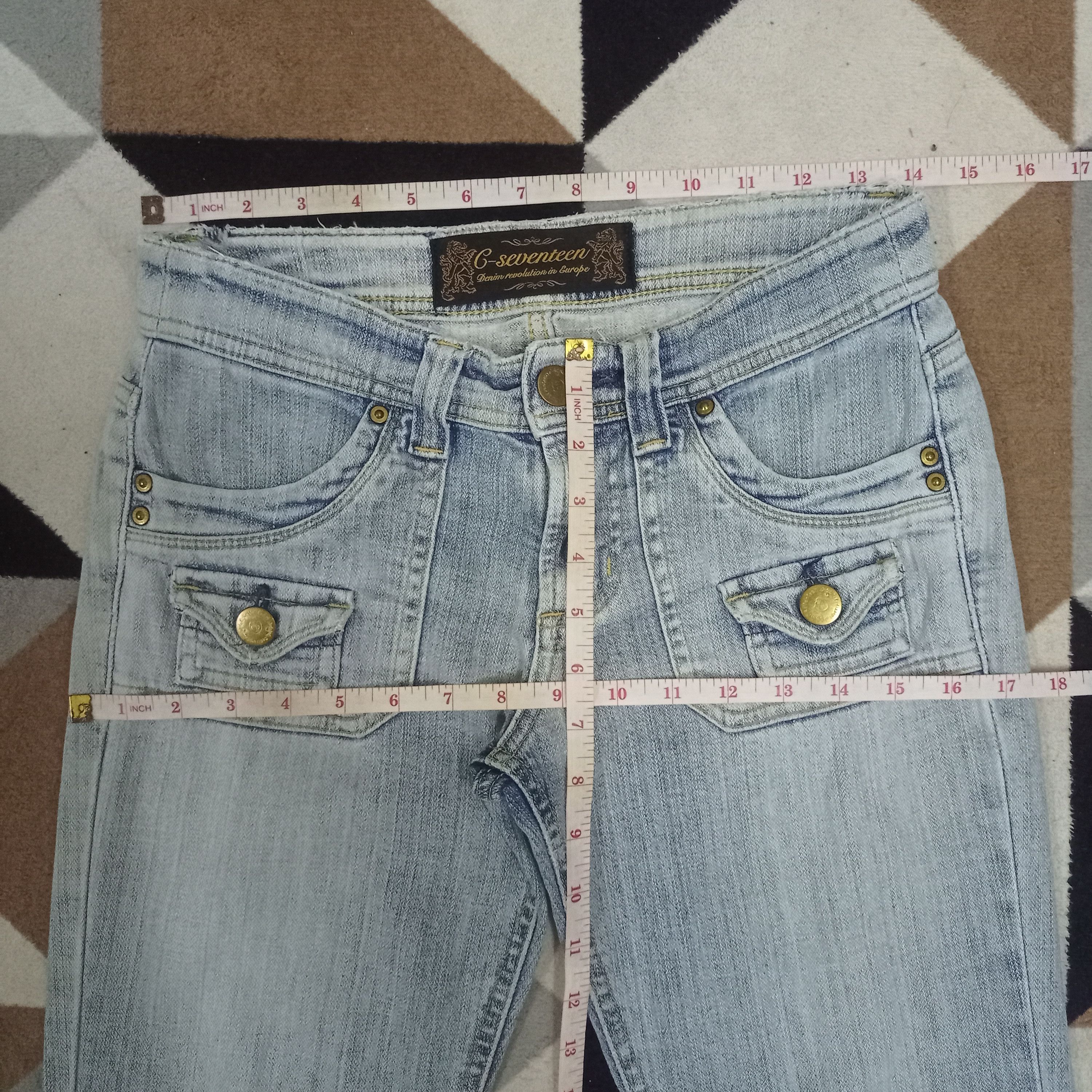 Japanese Brand Vintage Japanese Brand Blue Wash Flare Denim Bush Pants Size 28" / US 6 / IT 42 - 8 Thumbnail