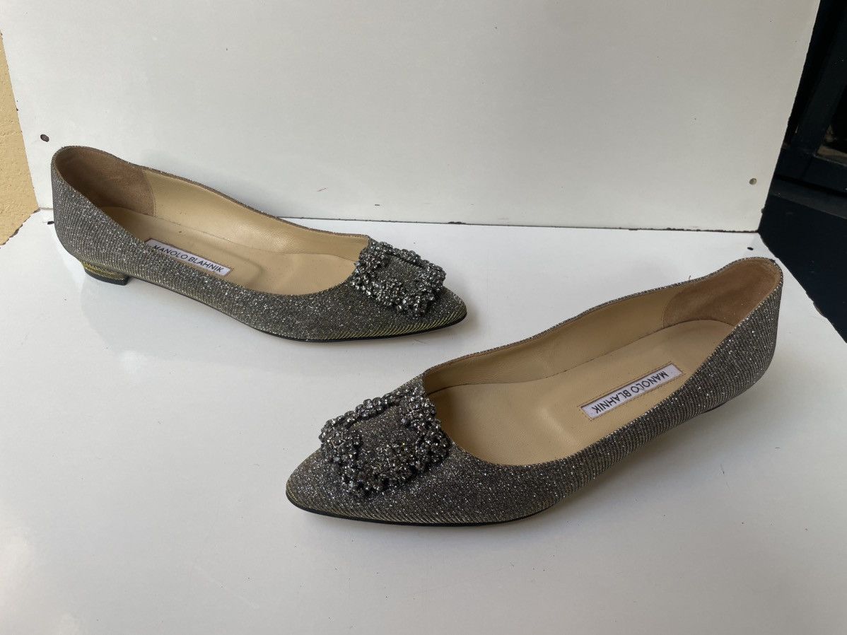 Manolo Blahnik Manolo Blahnik Hangisi Jeweled Glitter Silver Flats EUR 38 Size US 8 / IT 38 - 10 Thumbnail