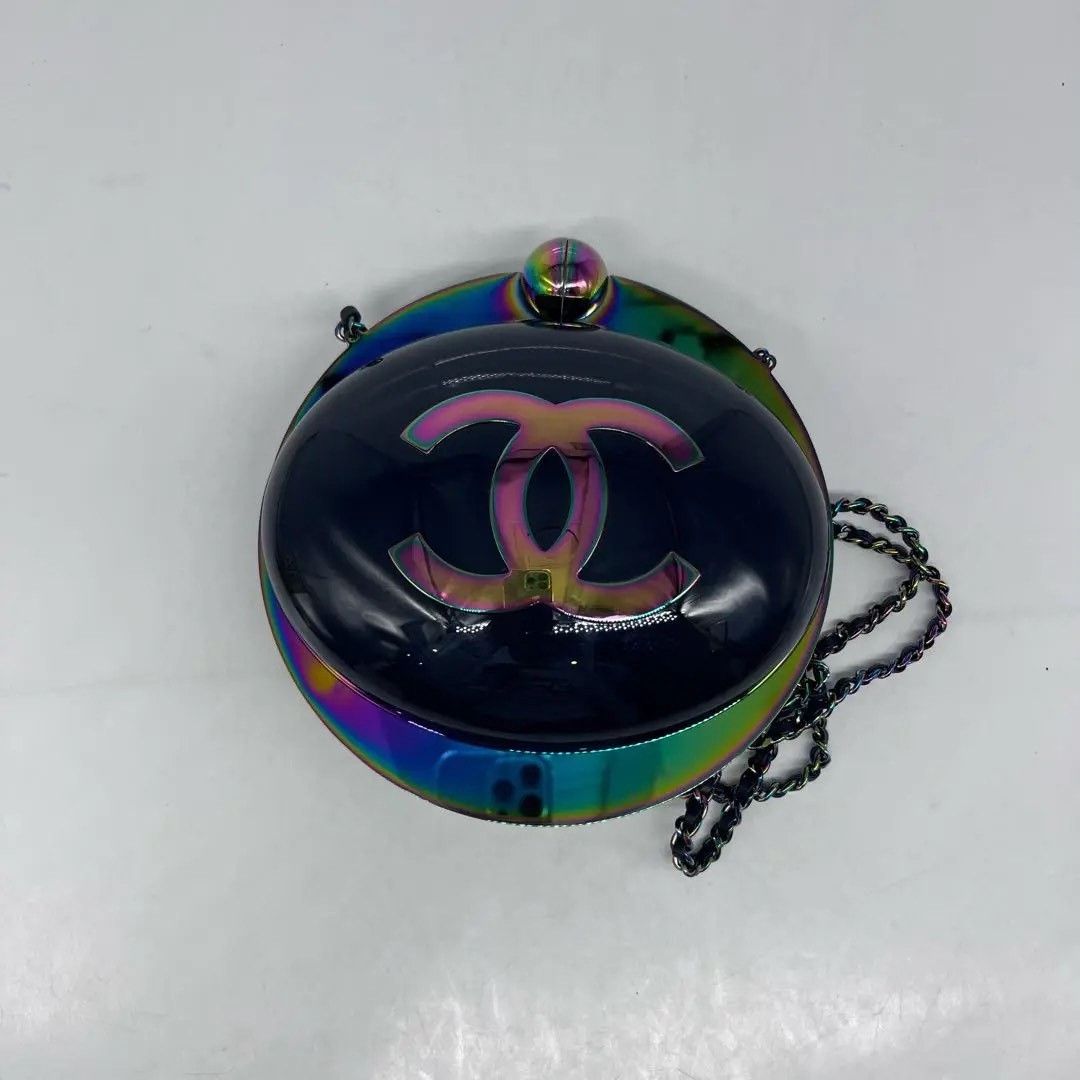 Chanel Pre-loved Bag Very good condition Size ONE SIZE - 1 Thumbnail
