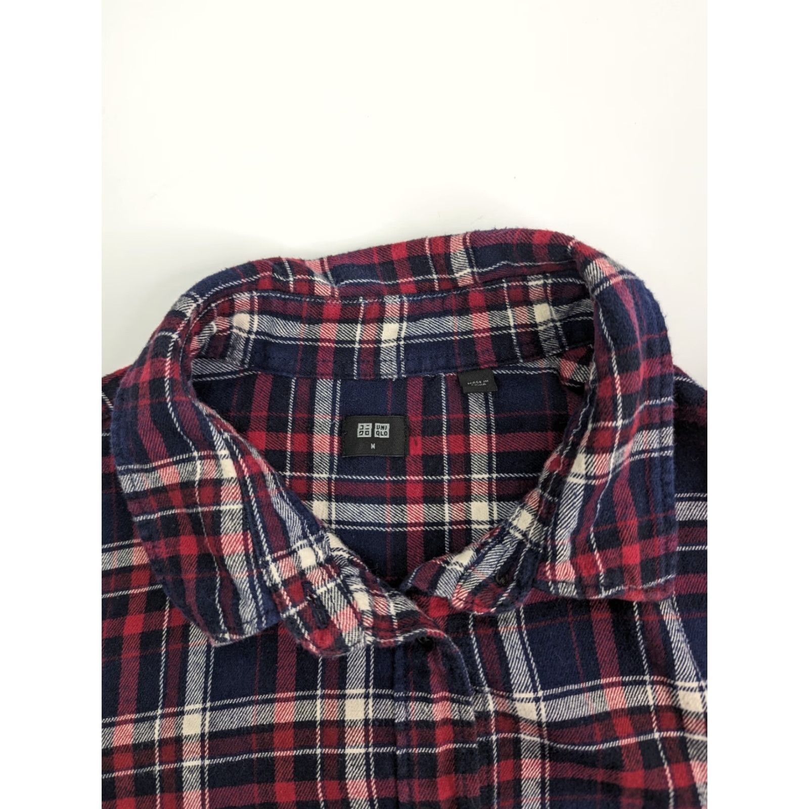 Uniqlo Uniqlo Shirt Women’s Medium Blue Red Plaid Long Sleeve Button Up Flannel Cotton Size M / US 6-8 / IT 42-44 - 7 Thumbnail