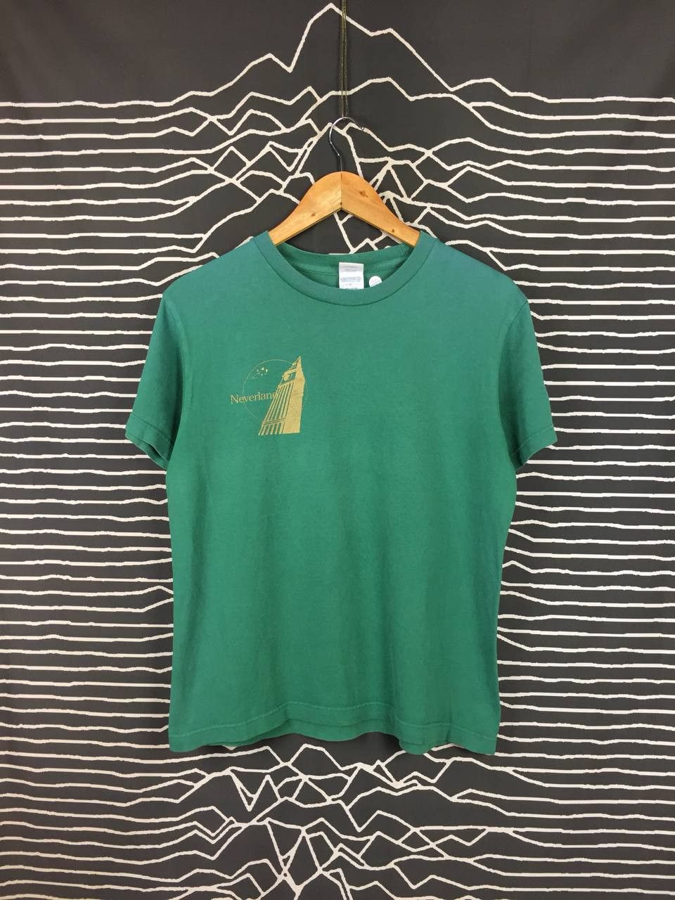 Vintage Neverland Anime Girl Graphic T-Shirt Green Manga Style Tee Size US S / EU 44-46 / 1 - 6 Thumbnail