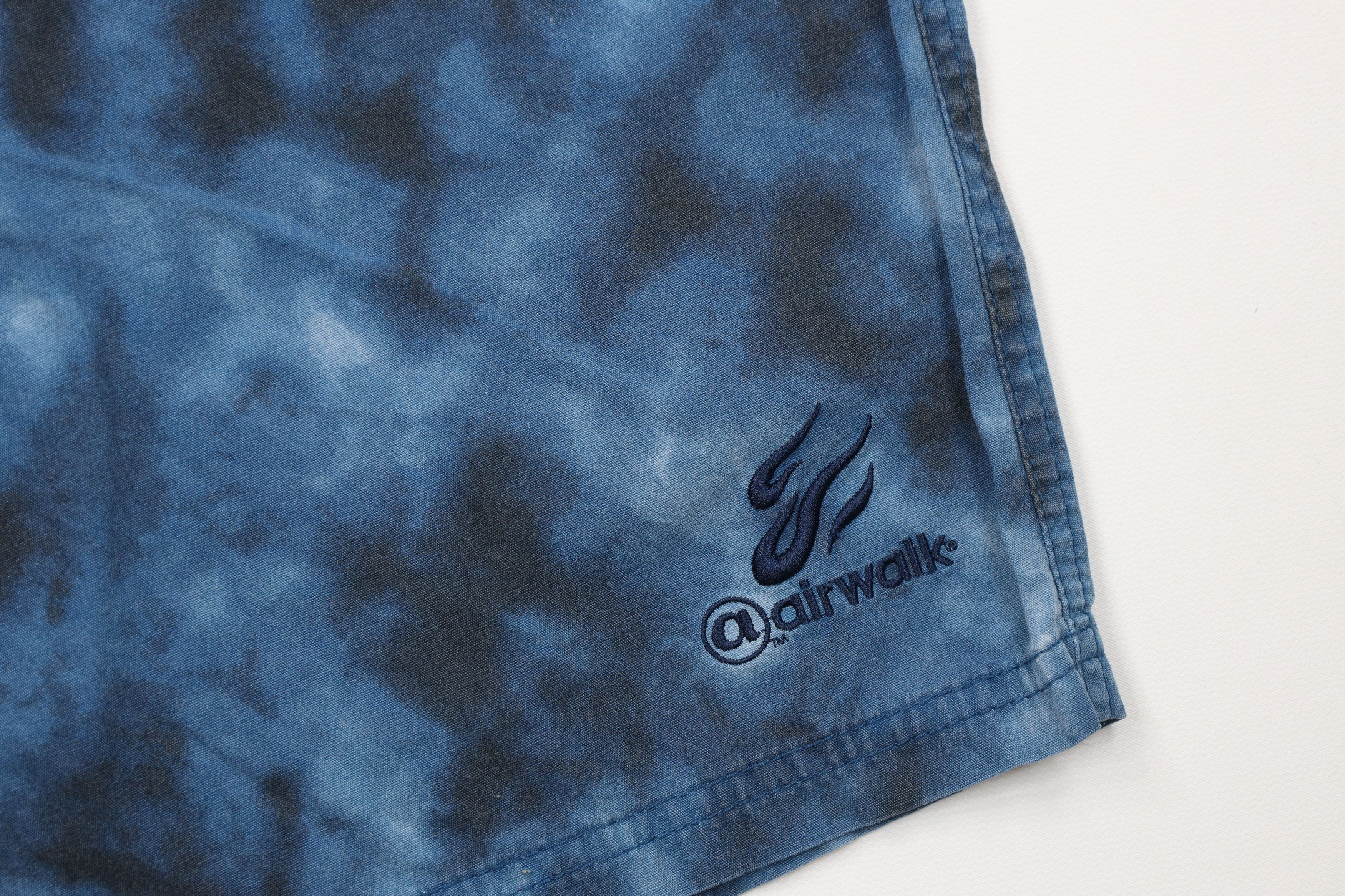 Airwalk Vintage 90s Airwalk Skateboarding Acid Wash Lined Shorts Size US 34 / EU 50 - 5 Thumbnail