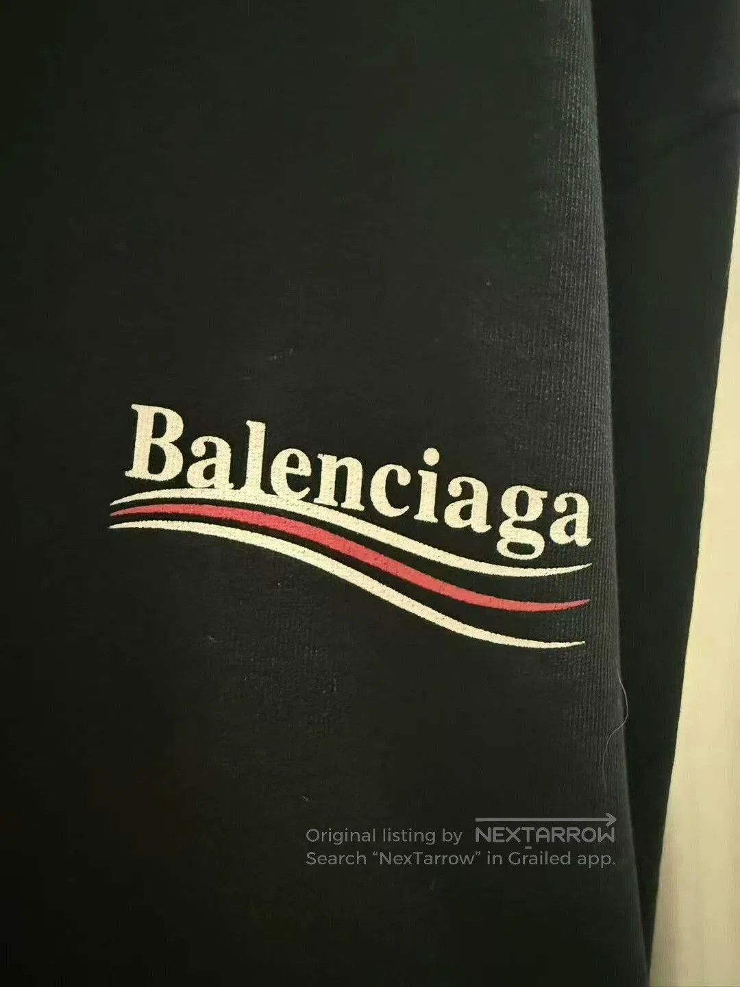 Balenciaga balenciaga black graphic print sweatshirt xs. Size US XS / EU 42 / 0 - 2 Thumbnail