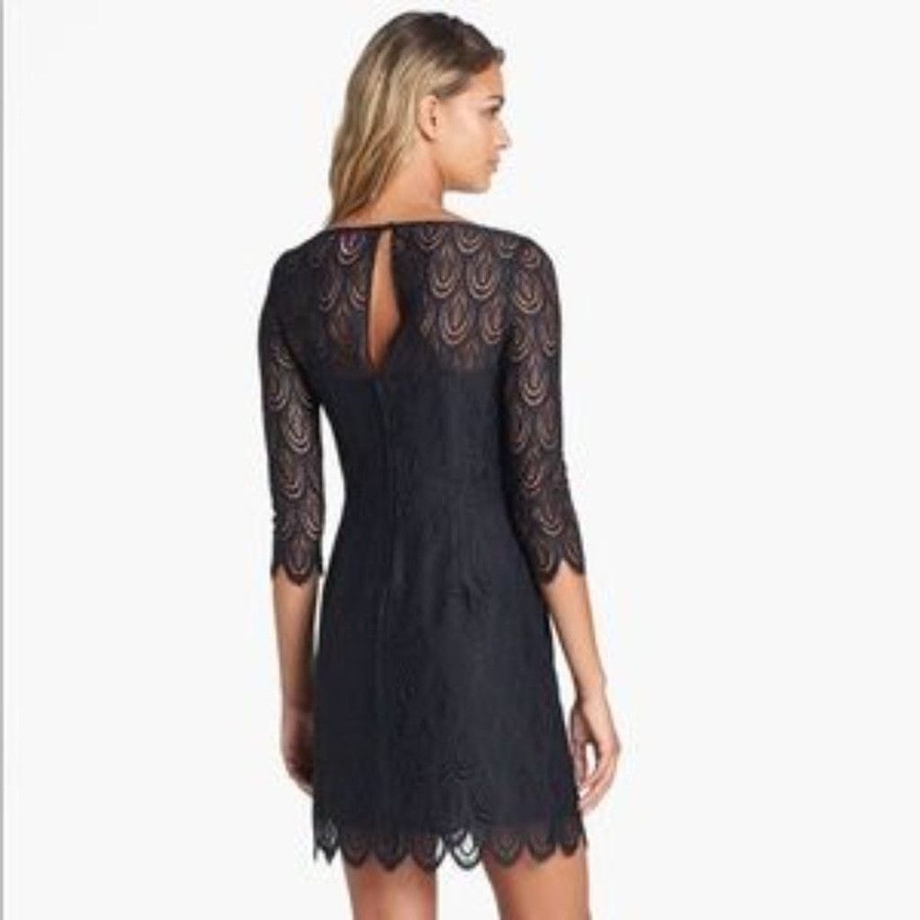 Lilly Pulitzer Lilly Pulitzer Scalloped Lace Navy Blue Dress size 0 - XS Size XS / US 0-2 / IT 36-38 - 2 Thumbnail