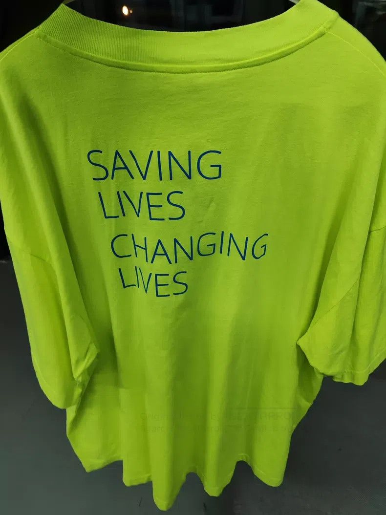 Balenciaga Balenciaga WFP Logo Short Sleeve T-Shirt, Fluorescent Yell Size US XXL / EU 58 / 5 - 2 Thumbnail
