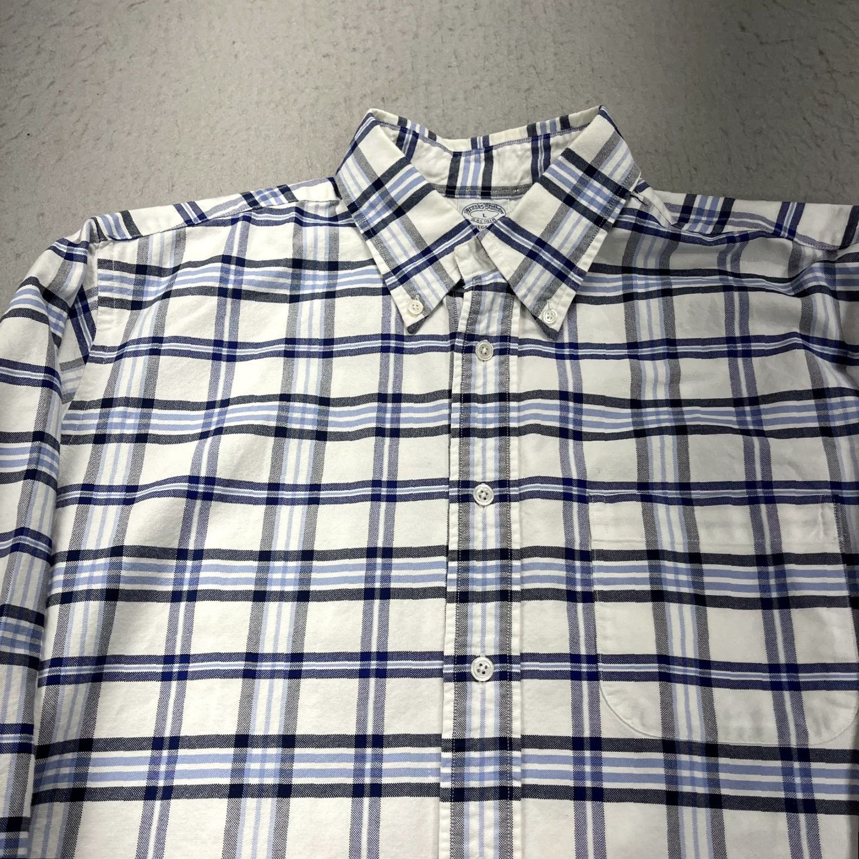 Brooks Brothers VINTAGE Brooks Brothers Shirt Mens Large White Blue Plaid Regent Cotton Made USA Size US L / EU 52-54 / 3 - 2 Thumbnail