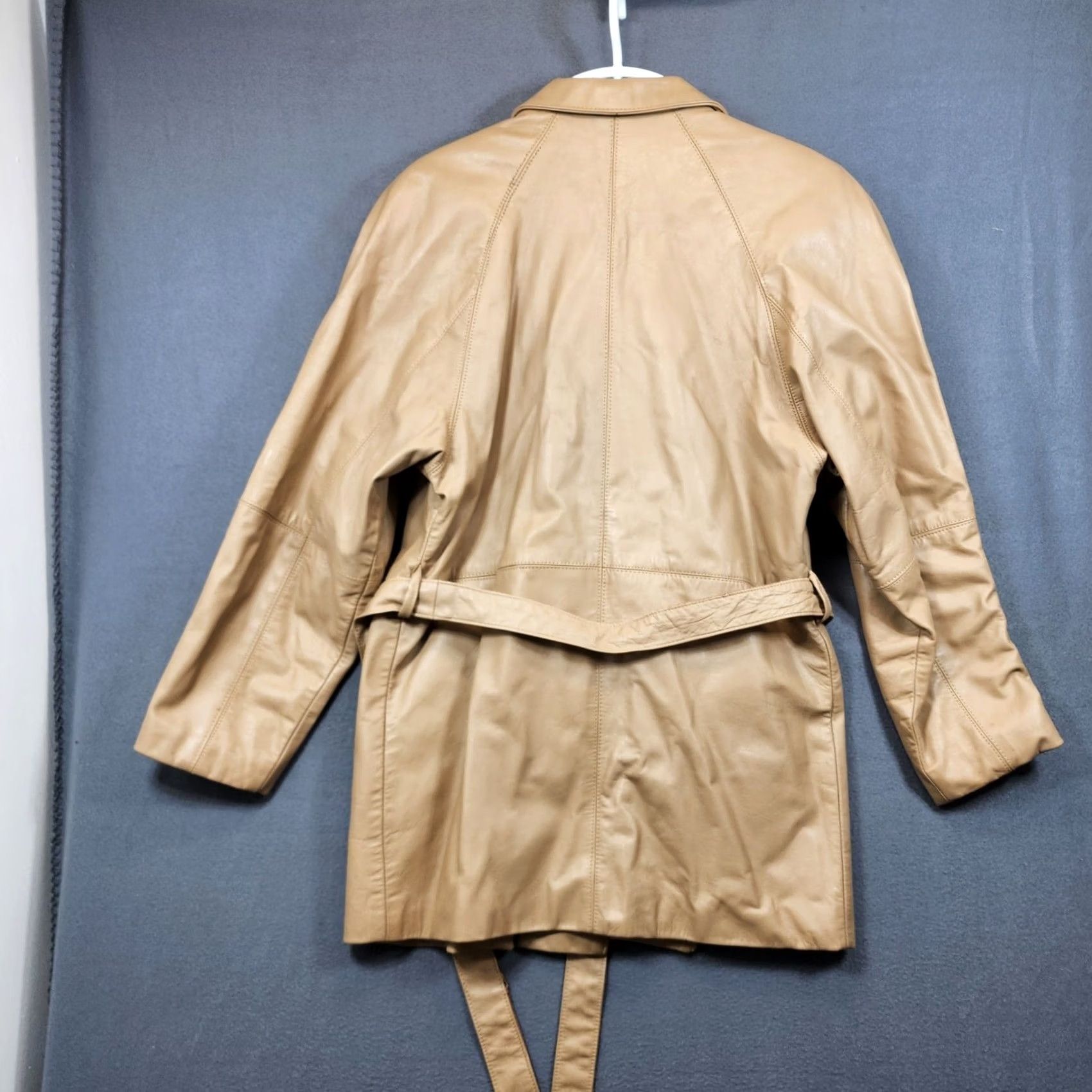 Vintage VINTAGE G III Leather Fashions Coat Womens S British Tan Belt Pockets Mob Wife USA Size S / US 4 / IT 40 - 2 Thumbnail