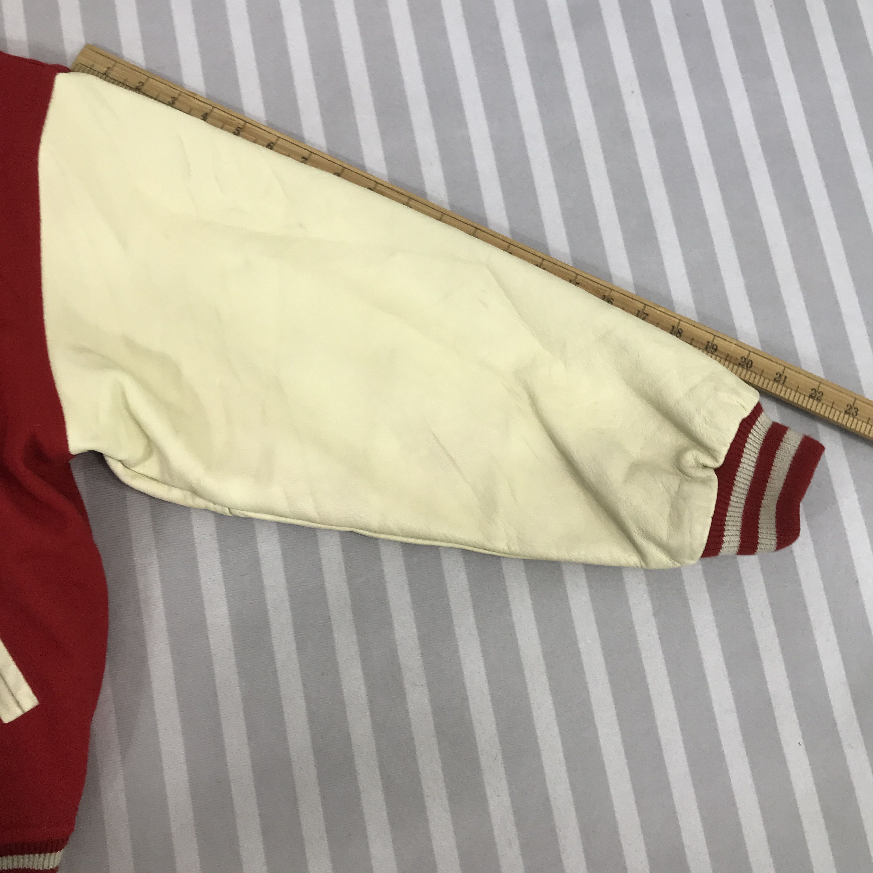 Japanese Brand × Vintage Vintage Winconsin Snap Button Varsity Jacket Size US L / EU 52-54 / 3 - 7 Thumbnail