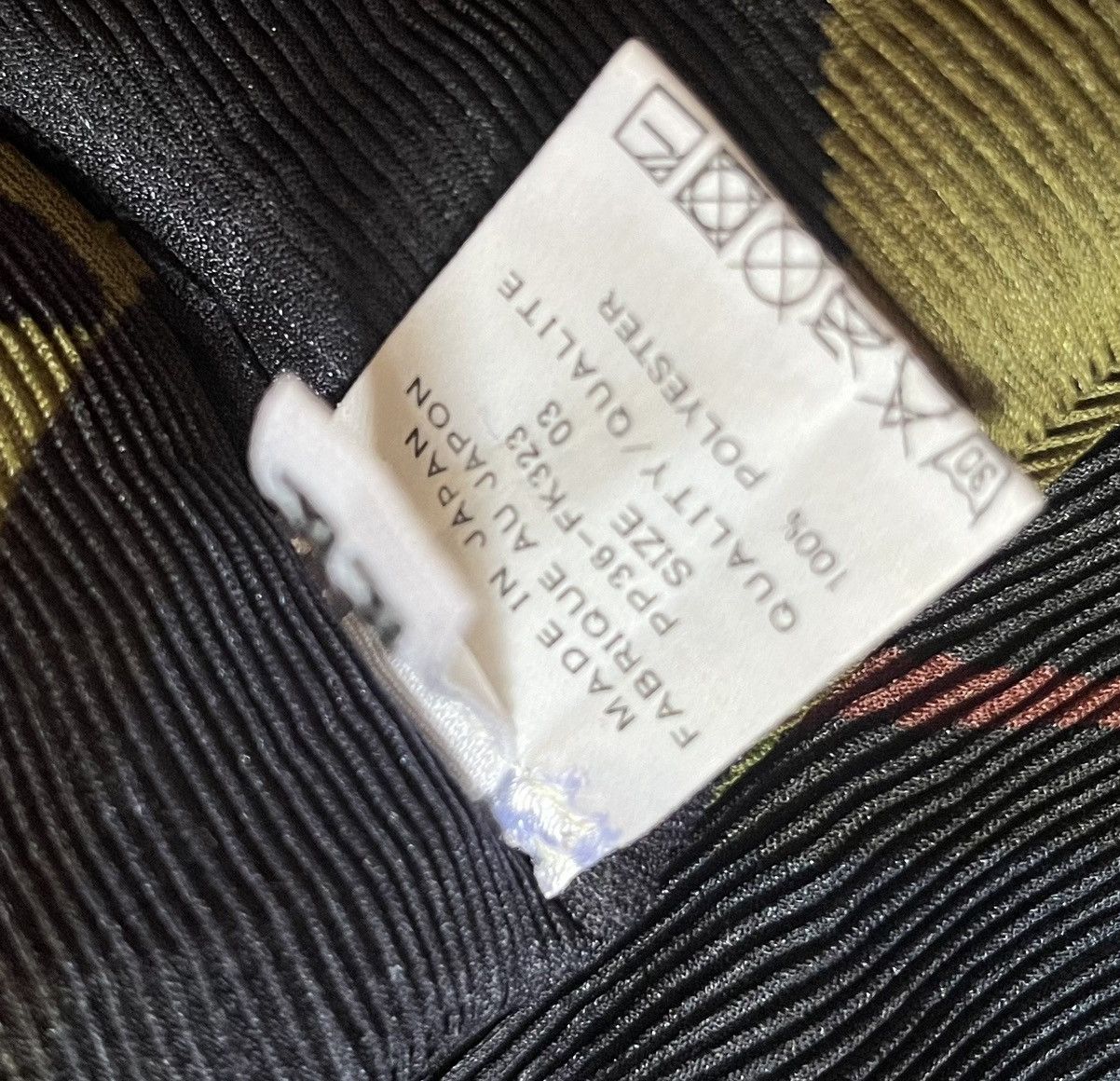 Homme Plisse Issey Miyake *FINAL DROP* issey miyake pleats please boxy ethnic tee Size L / US 10 / IT 46 - 3 Thumbnail
