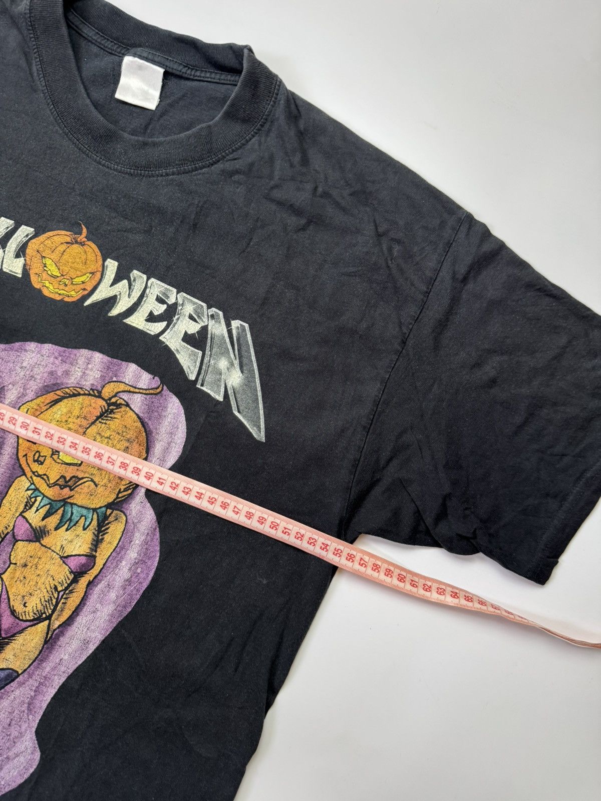 Band Tees Vintage 00’ Helloween Band Tee Size US XL / EU 56 / 4 - 8 Thumbnail